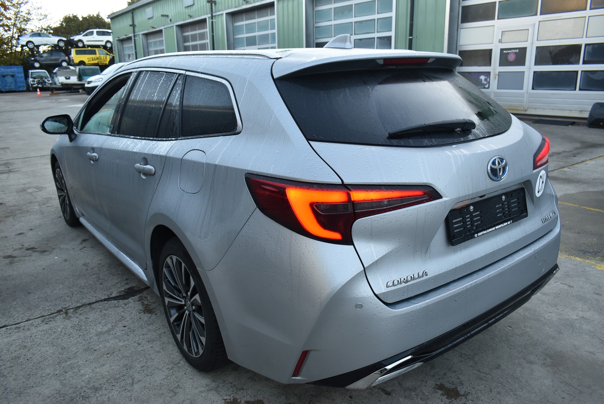 TOYOTA Corolla Touring Sports 1.8 HSD Comfort e-CVT-image-5