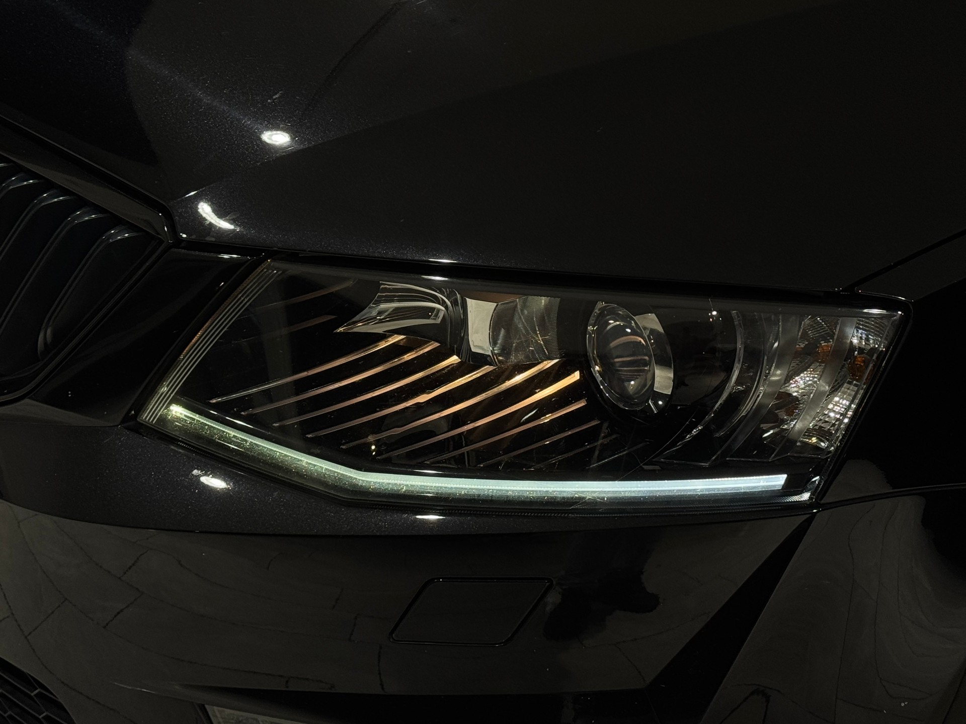 SKODA Octavia 2.0 TDI RS Challenge DSG-image-9