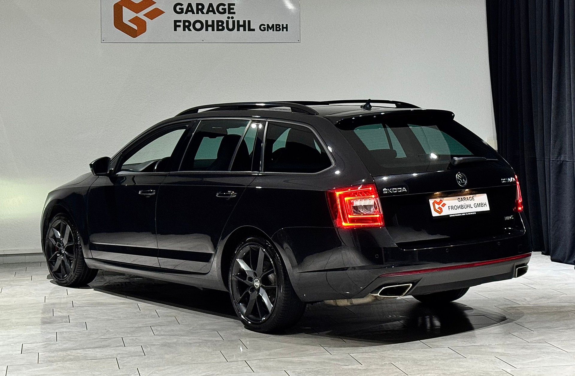 SKODA Octavia 2.0 TDI RS Challenge DSG-image-4