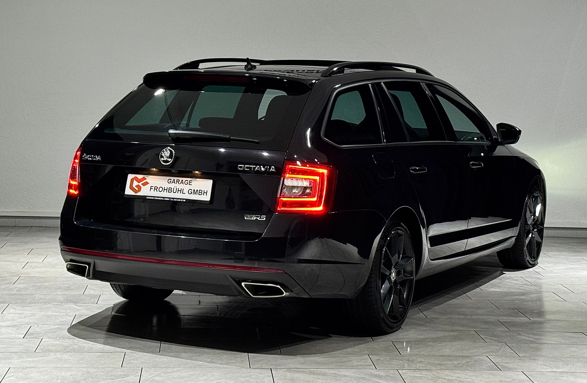SKODA Octavia 2.0 TDI RS Challenge DSG-showroom-element-3