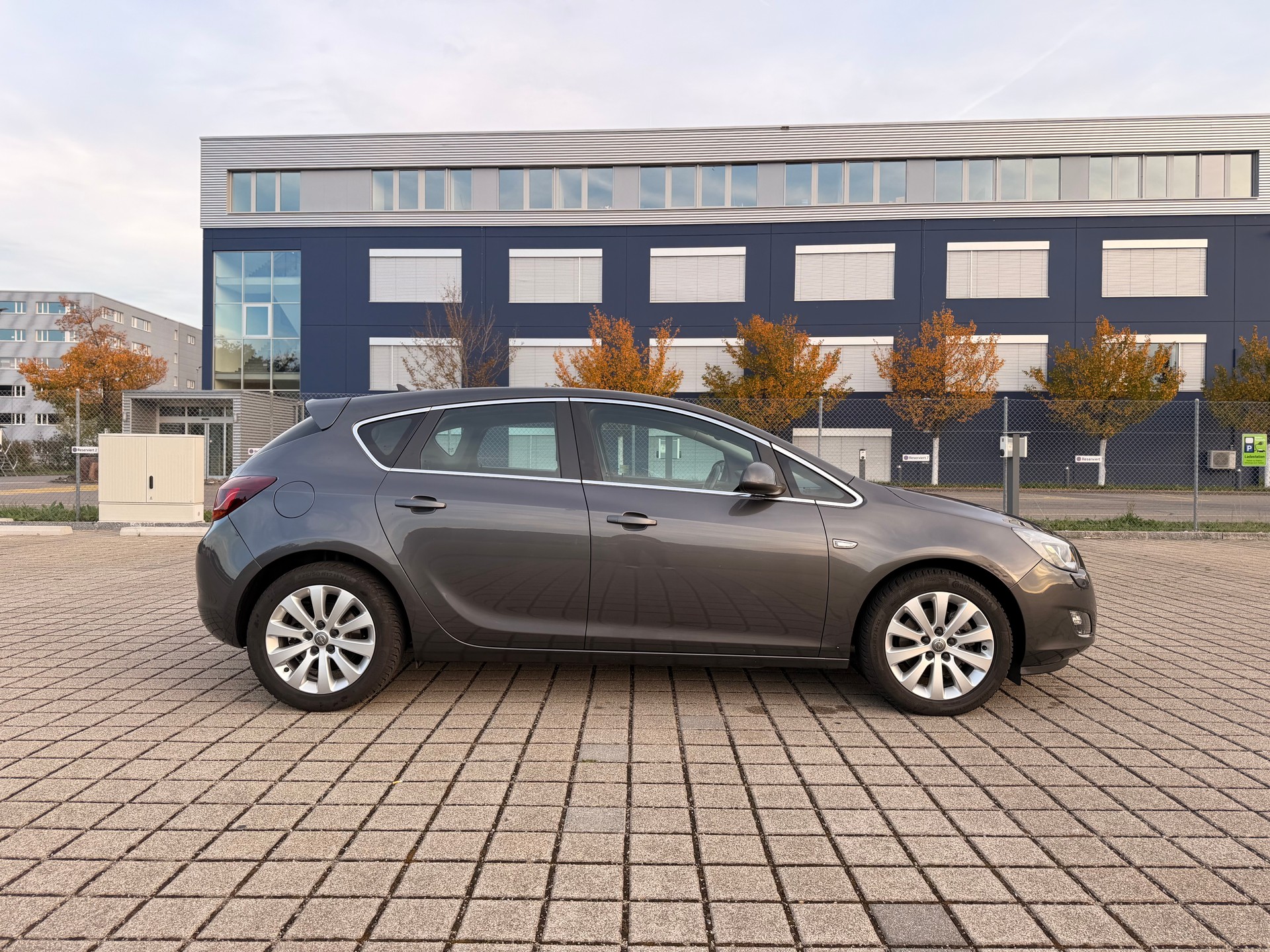 OPEL Astra 1.6i 16V Turbo Sport Automatic-image-6