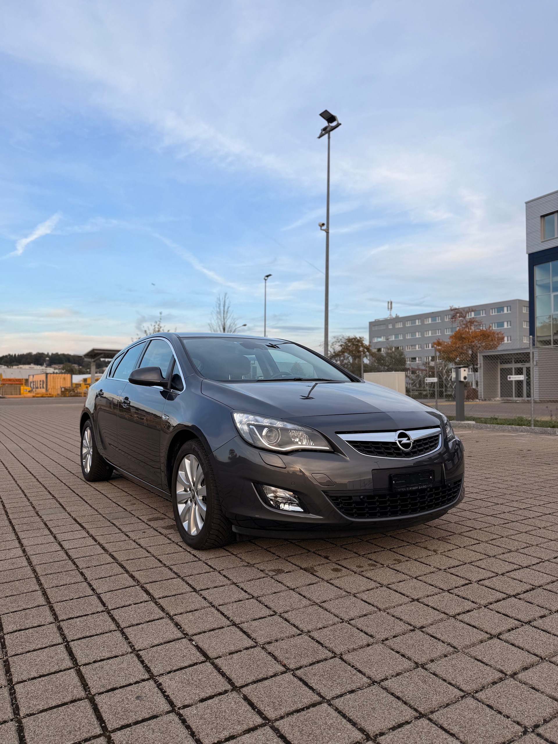 OPEL Astra 1.6i 16V Turbo Sport Automatic-image-4