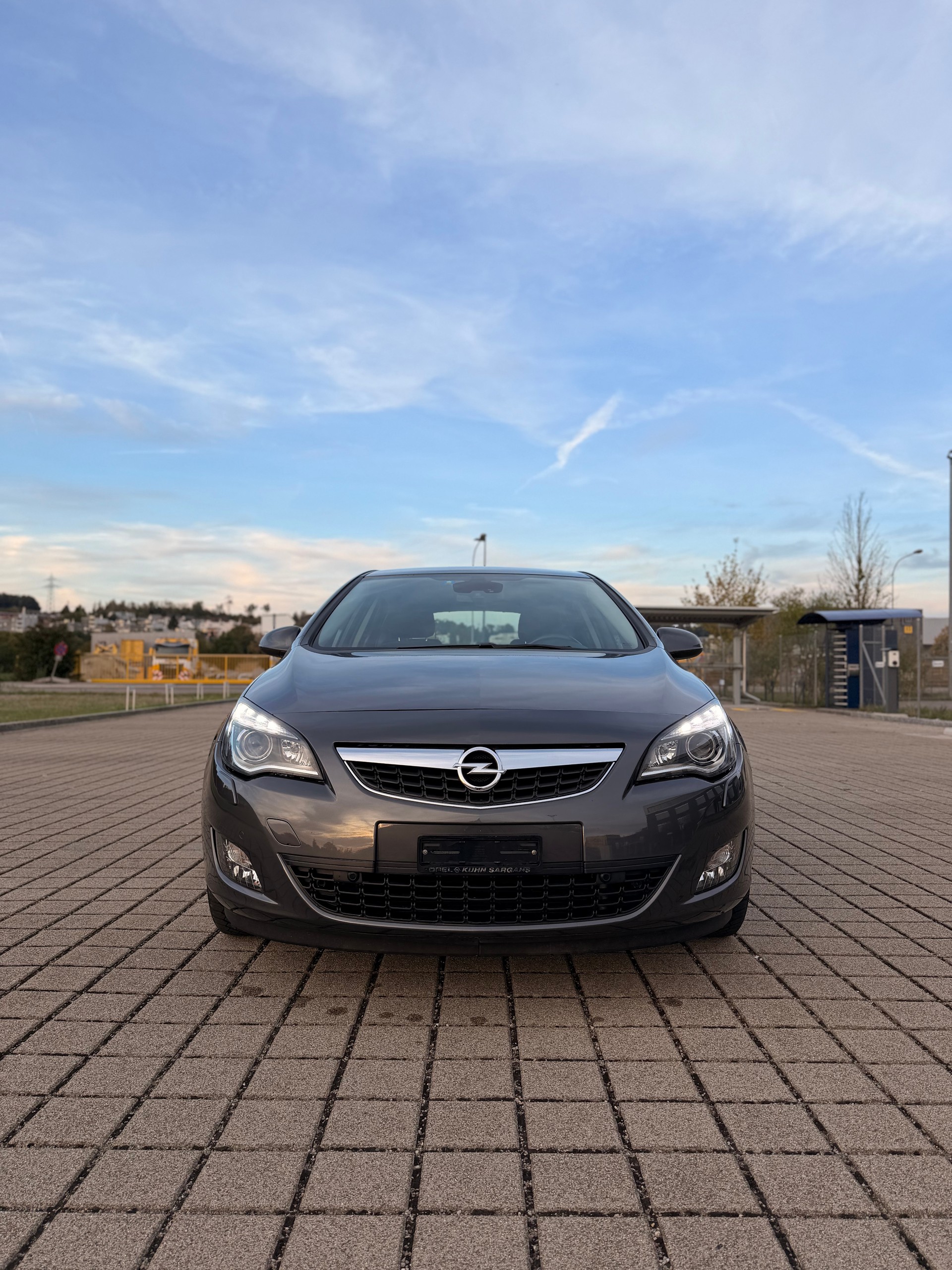 OPEL Astra 1.6i 16V Turbo Sport Automatic-image-2