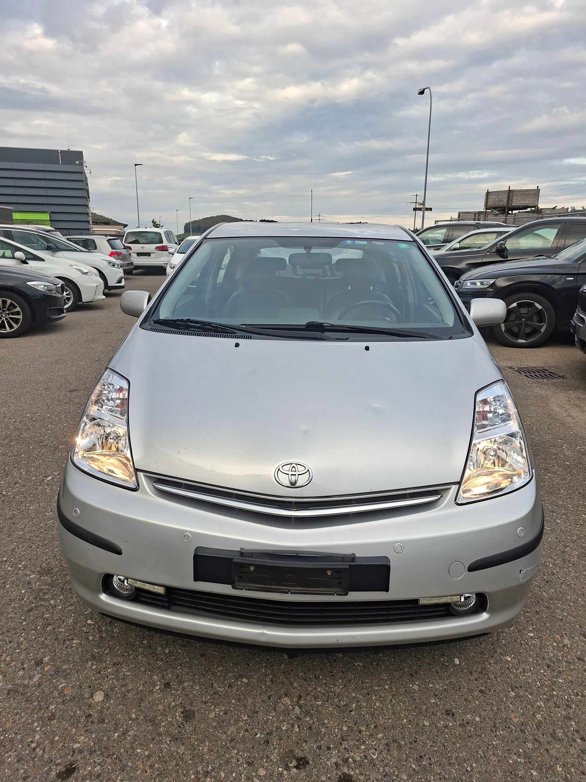 TOYOTA Prius 1.5 16V Hybrid-image-9