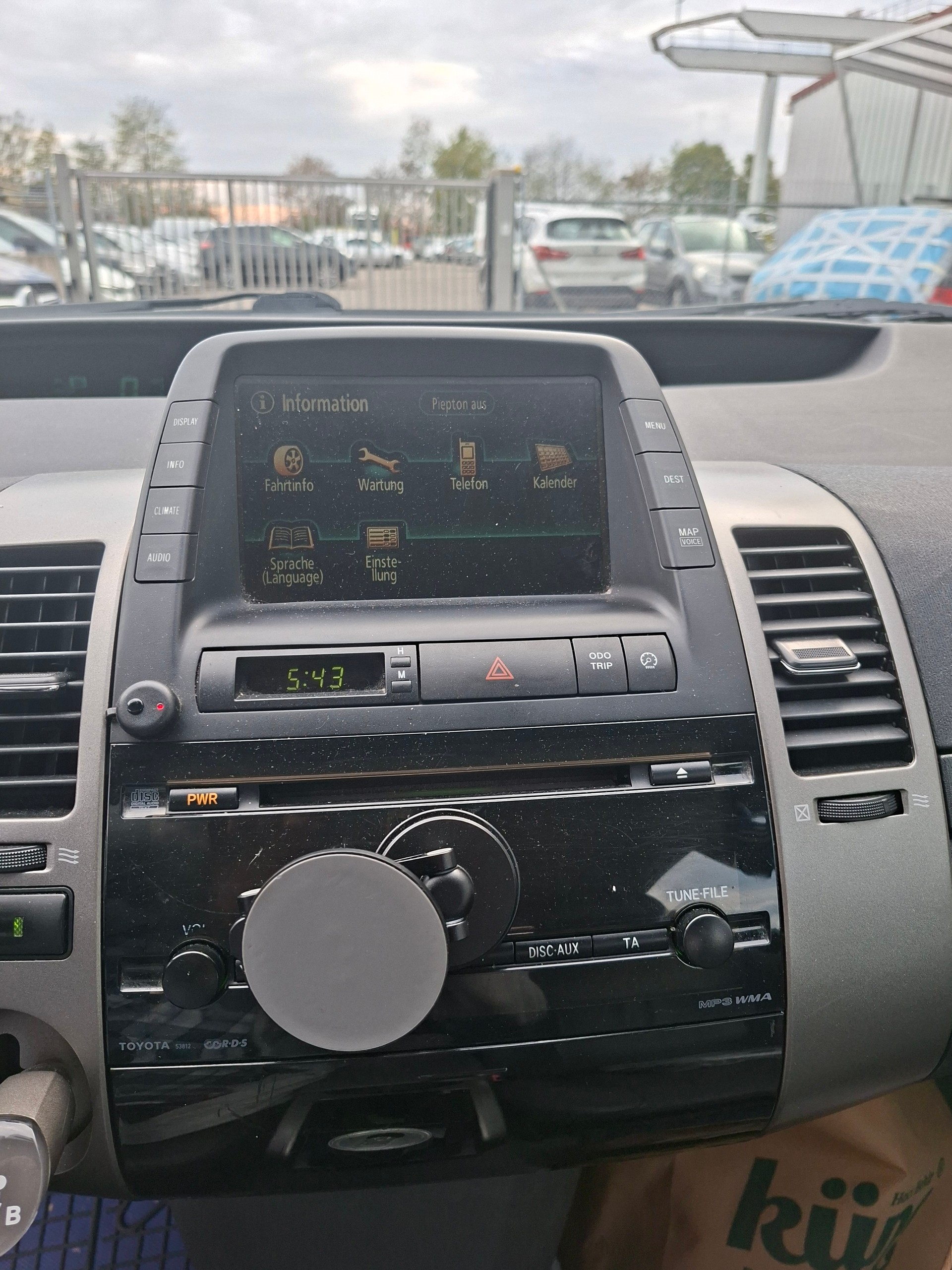 TOYOTA Prius 1.5 16V Hybrid-image-12