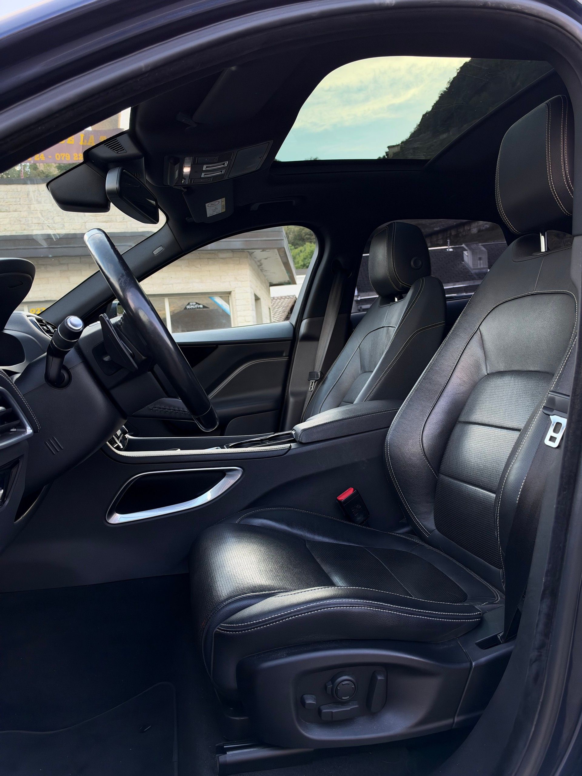 JAGUAR F-Pace 3.0 TD R-Sport AWD Automatik-image-12