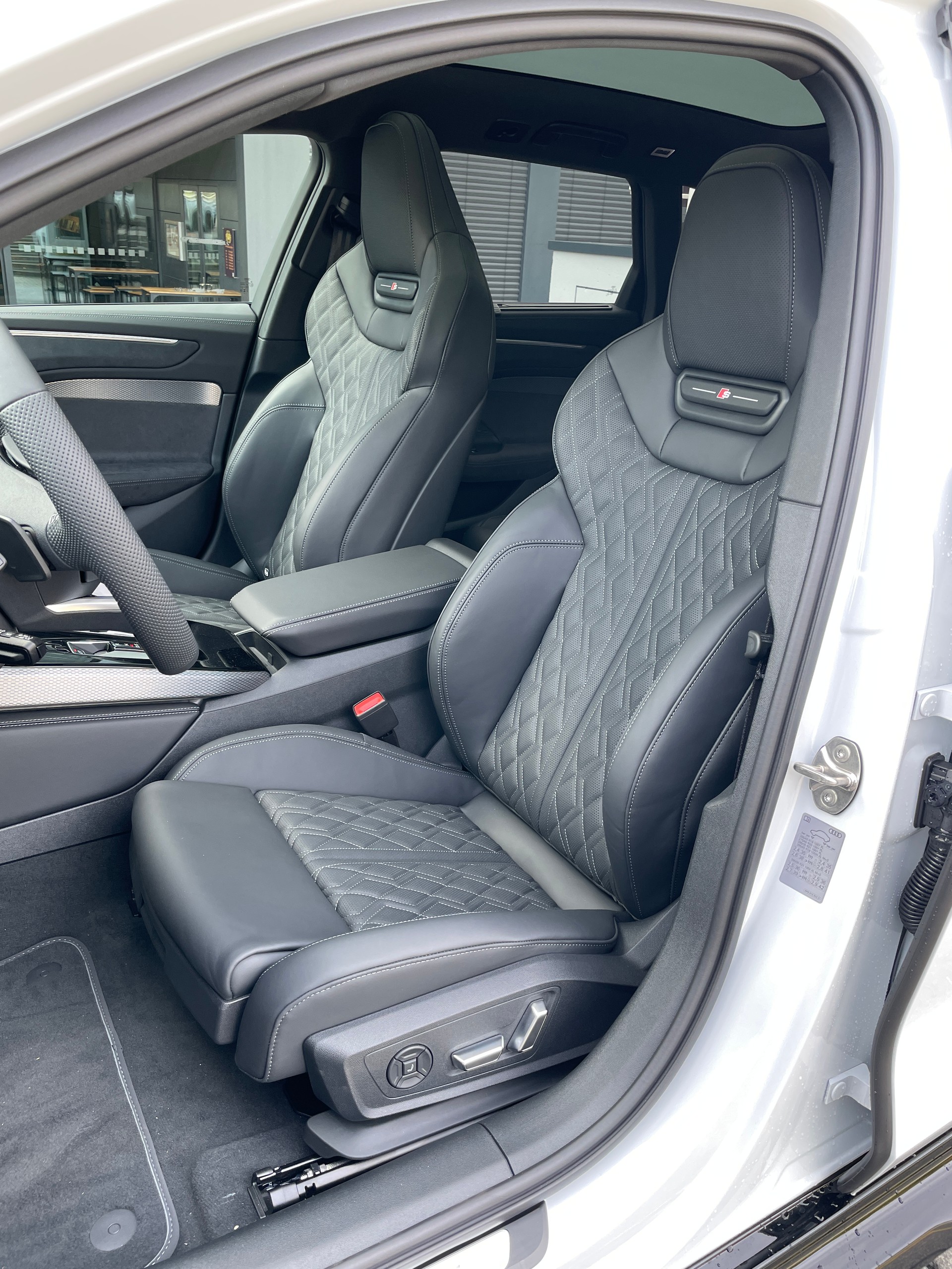 AUDI A6 allroad TDI quattro 220 kW S tronic, MODELL 2027, Standh. AHK, Allradlenkung, Techpaket Pro, usw-image-16