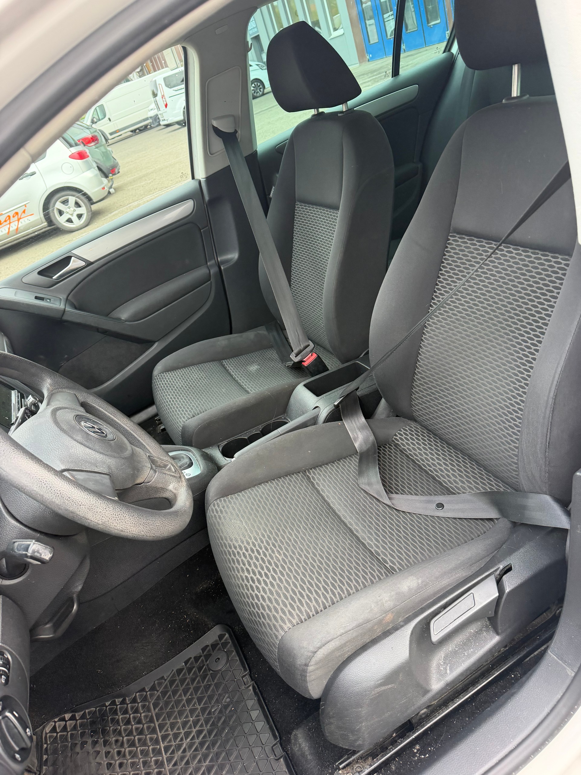 VW Golf 1.2 TSI Comfortline DSG-image-8
