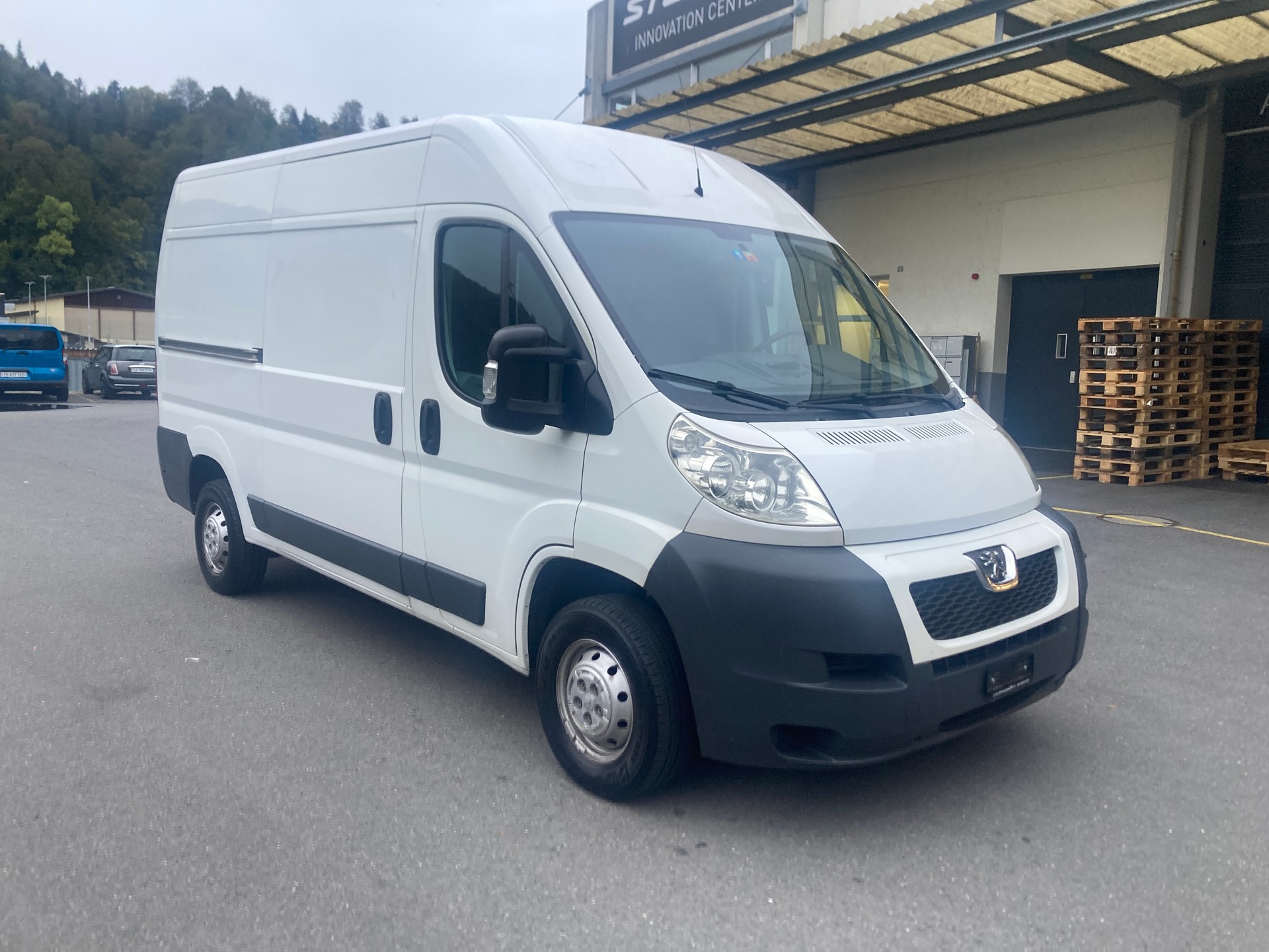 PEUGEOT Boxer 2.2 HDI 333 L2H2-image-0