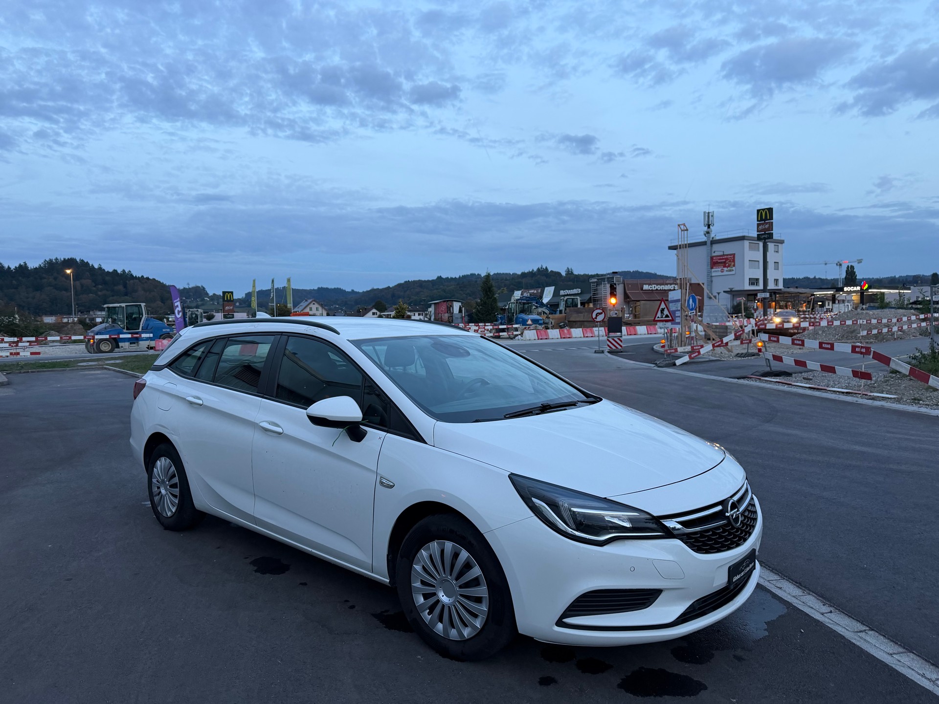 OPEL Astra Sports Tourer 1.6 CDTi ecoF Enjoy-image-2