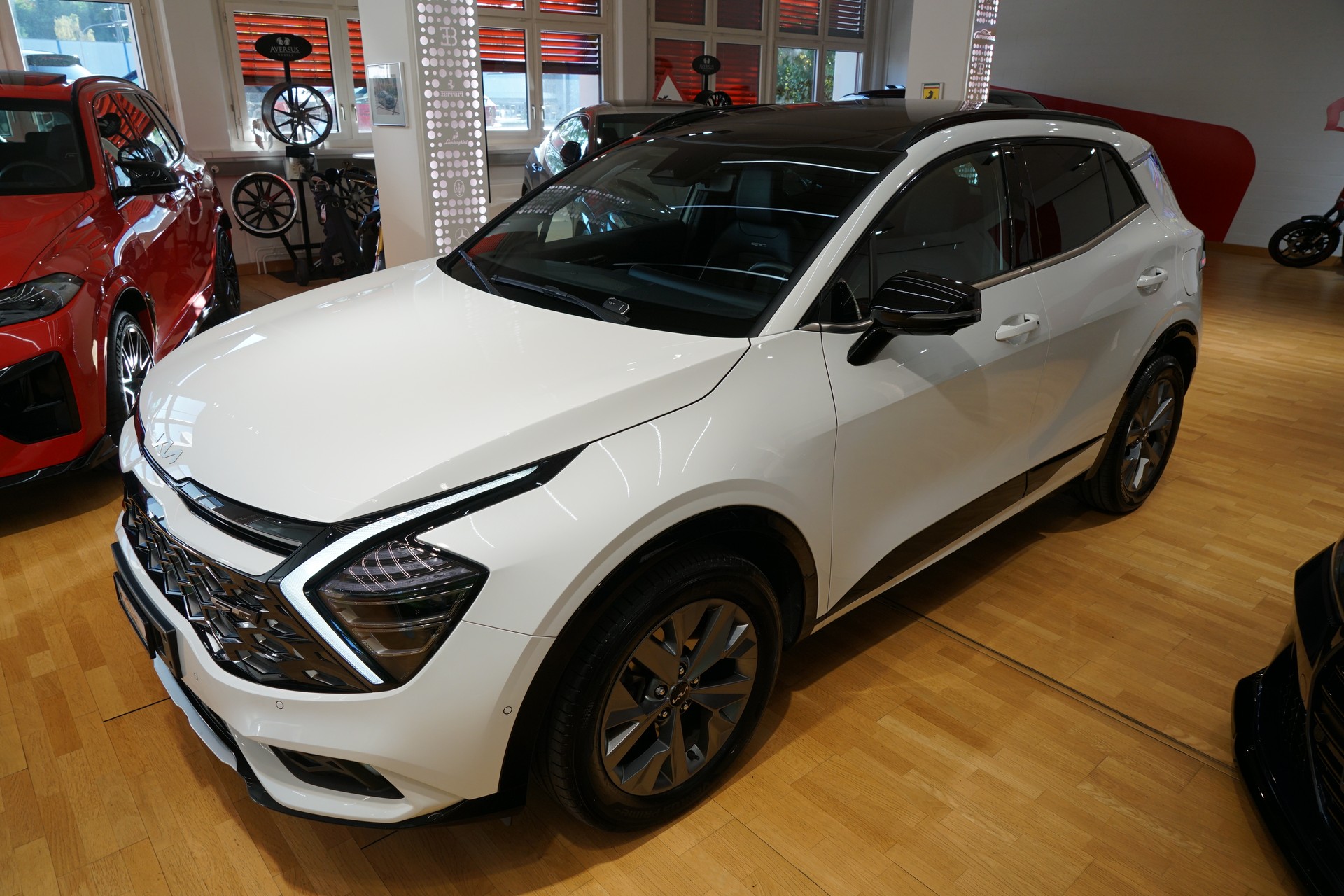 KIA Sportage 1.6T-GDi HEV GT-Line 4x4 A-image-8
