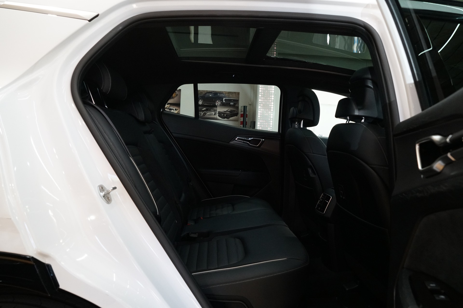 KIA Sportage 1.6T-GDi HEV GT-Line 4x4 A-image-19