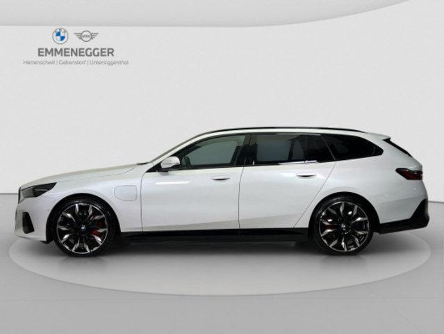 BMW 5er Reihe G61 Touring 550e xDrive-image-1