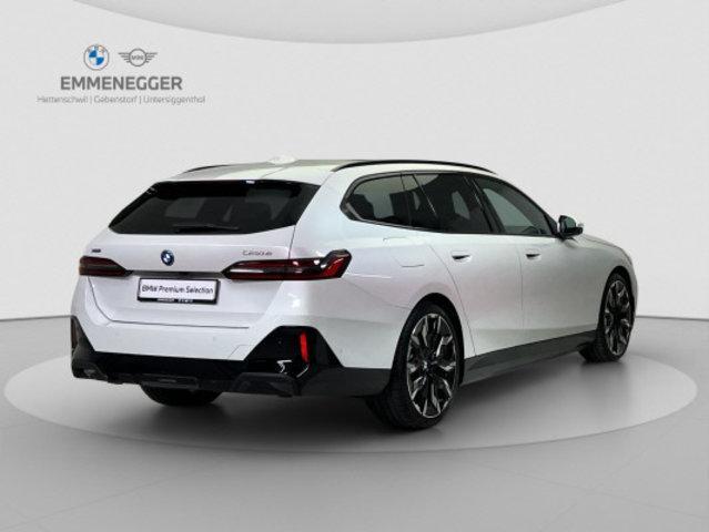 BMW 5er Reihe G61 Touring 550e xDrive-image-4