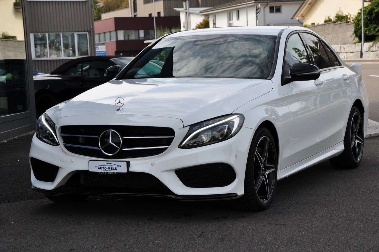MERCEDES-BENZ C 200 AMG Line 4Matic 9G-Tronic-image-14