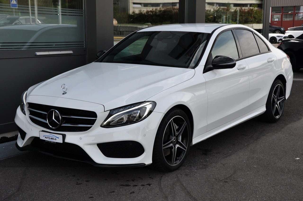 MERCEDES-BENZ C 200 AMG Line 4Matic 9G-Tronic-image-4
