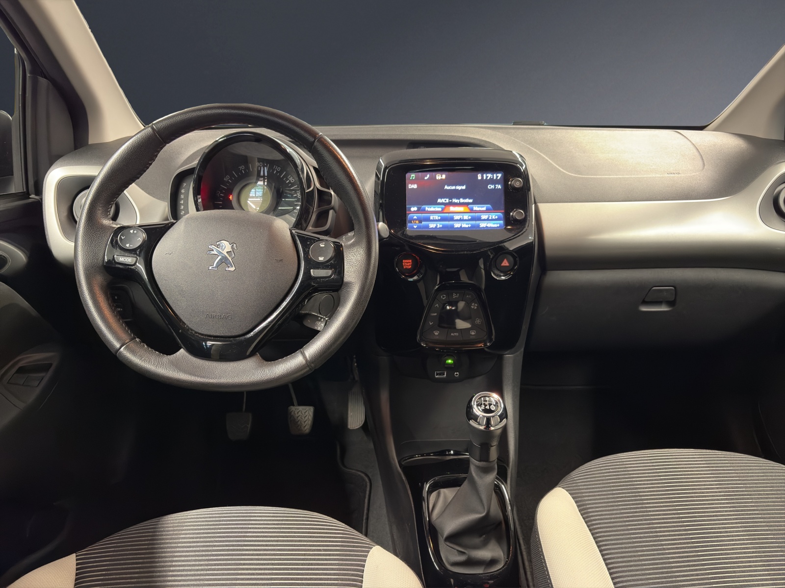 Image PEUGEOT 108 108 1.2 VTi Allure Top