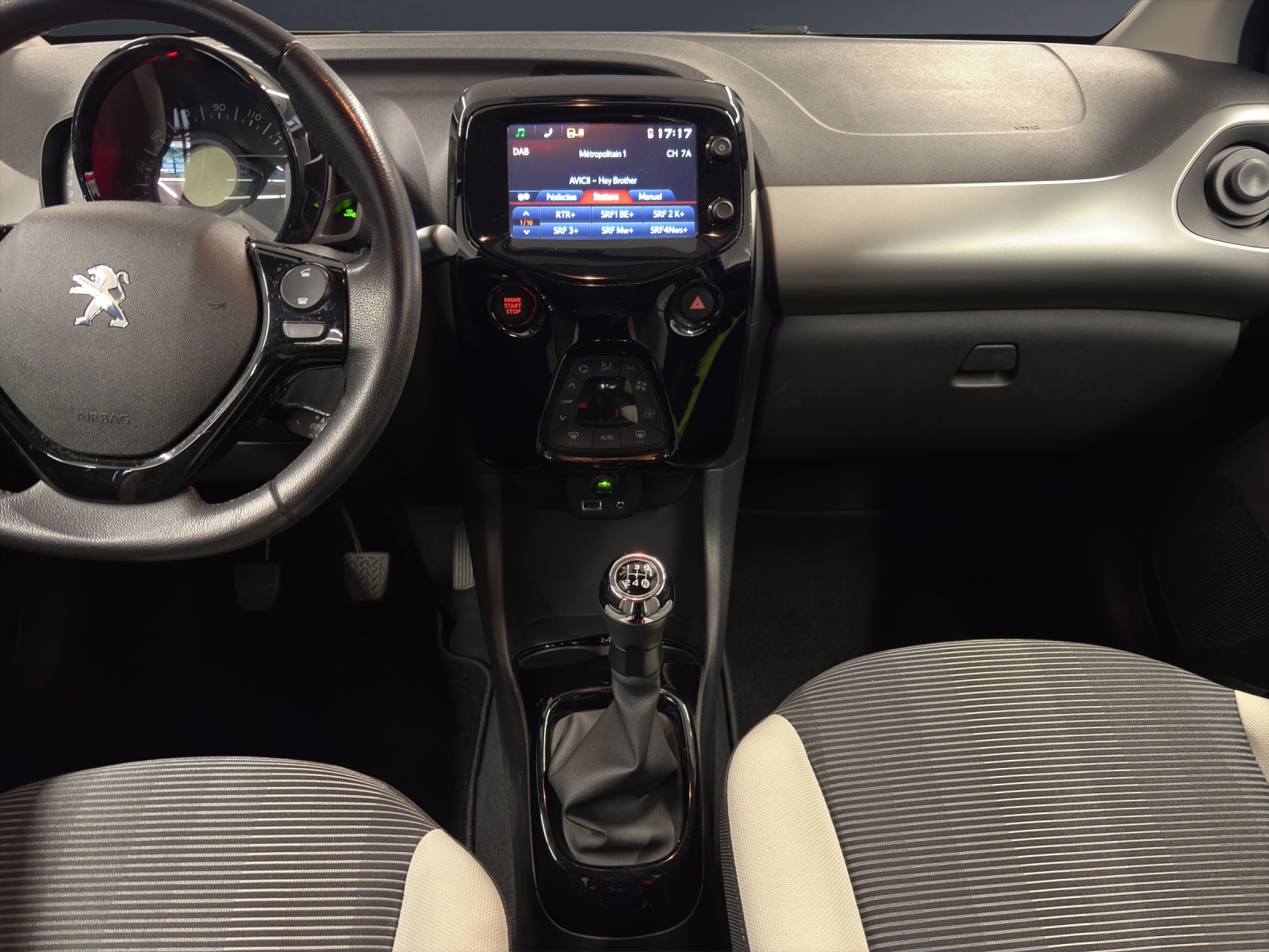 Image PEUGEOT 108 108 1.2 VTi Allure Top