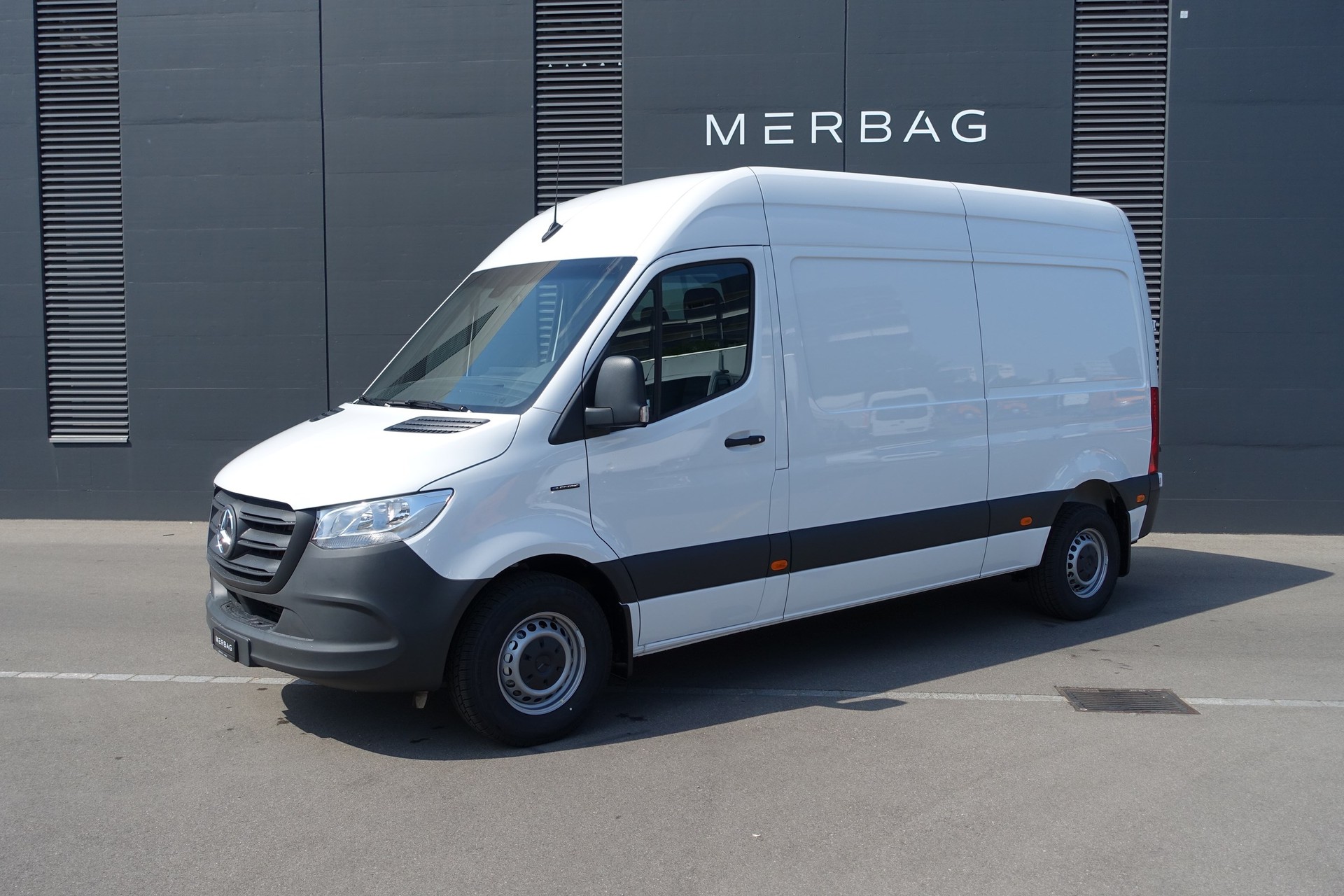 MERCEDES-BENZ eSprinter 312 47kWh Standard-image-0