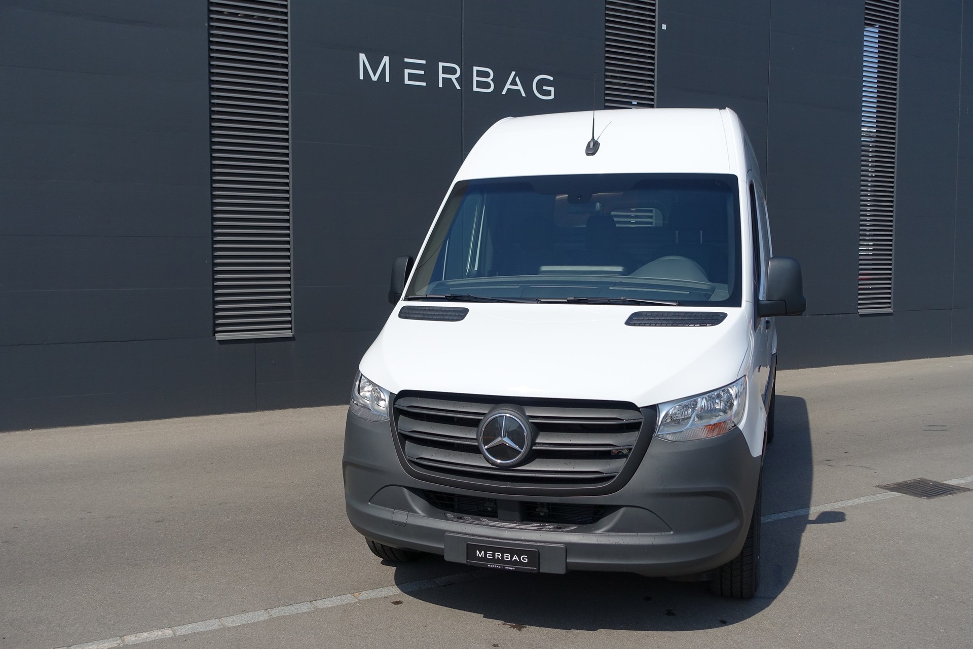 MERCEDES-BENZ eSprinter 312 47kWh Standard-image-1