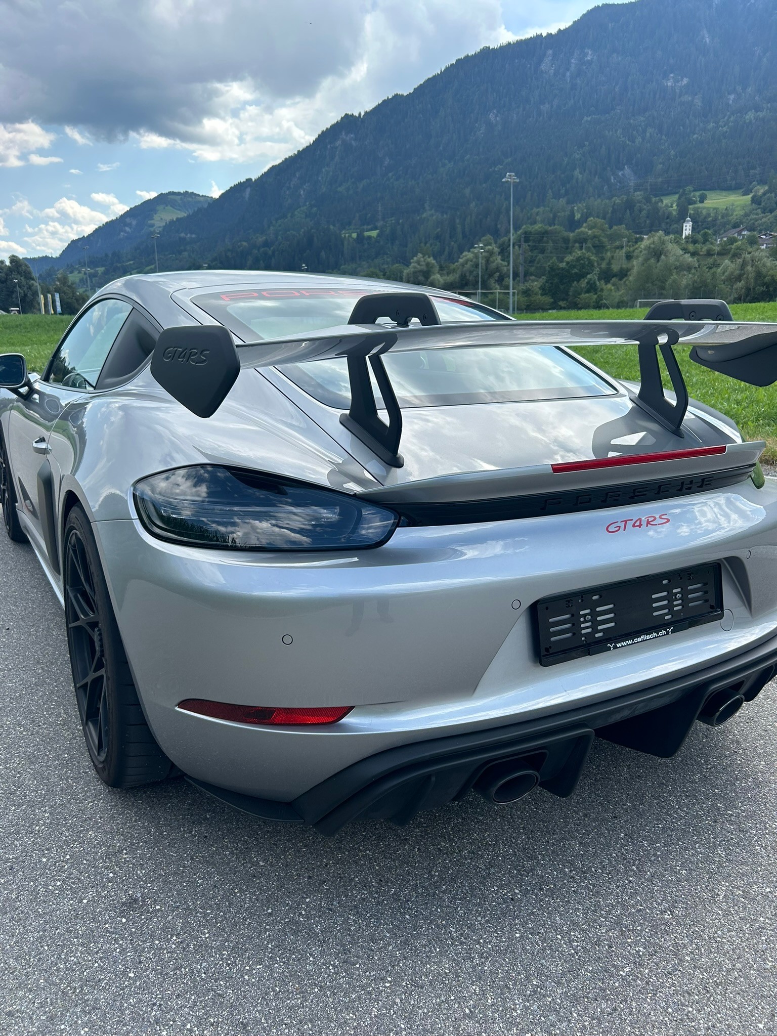 PORSCHE 718 Cayman GT4 RS PDK-showroom-element-3