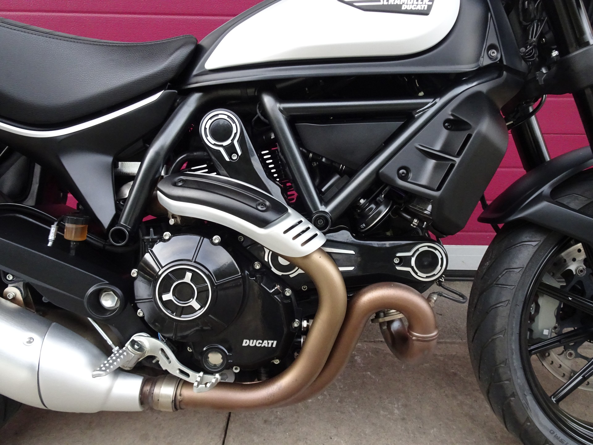 DUCATI Scrambler 803 Icon Dark-image-9