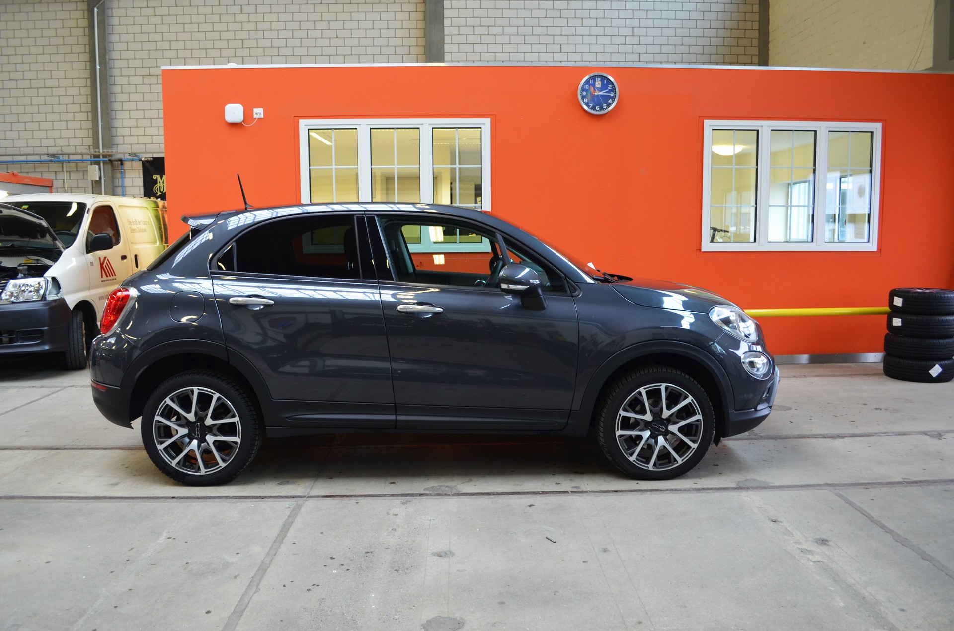 FIAT 500X 2.0 MJ Cross 4x4 Automatic-image-3
