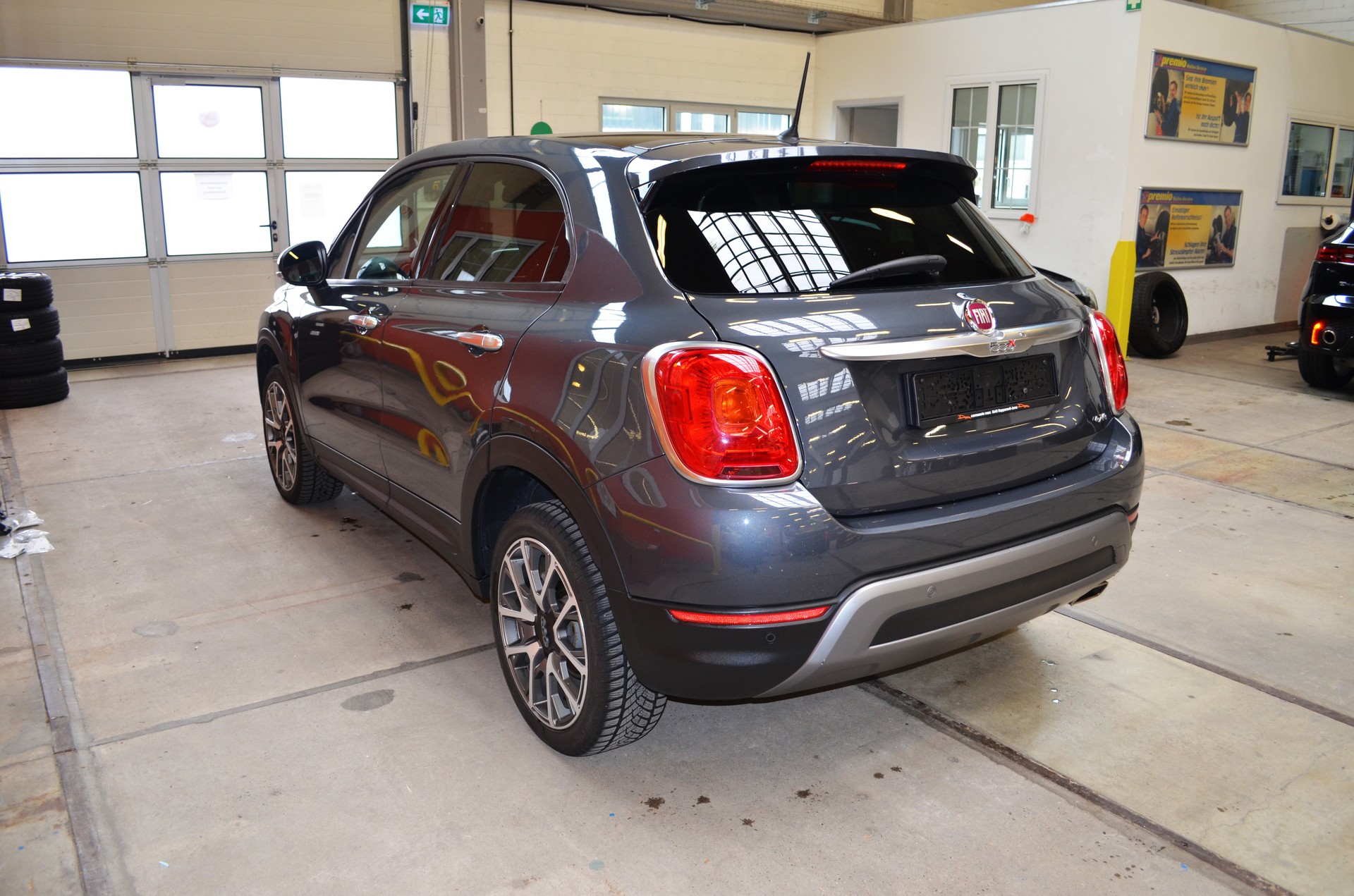 FIAT 500X 2.0 MJ Cross 4x4 Automatic-image-6