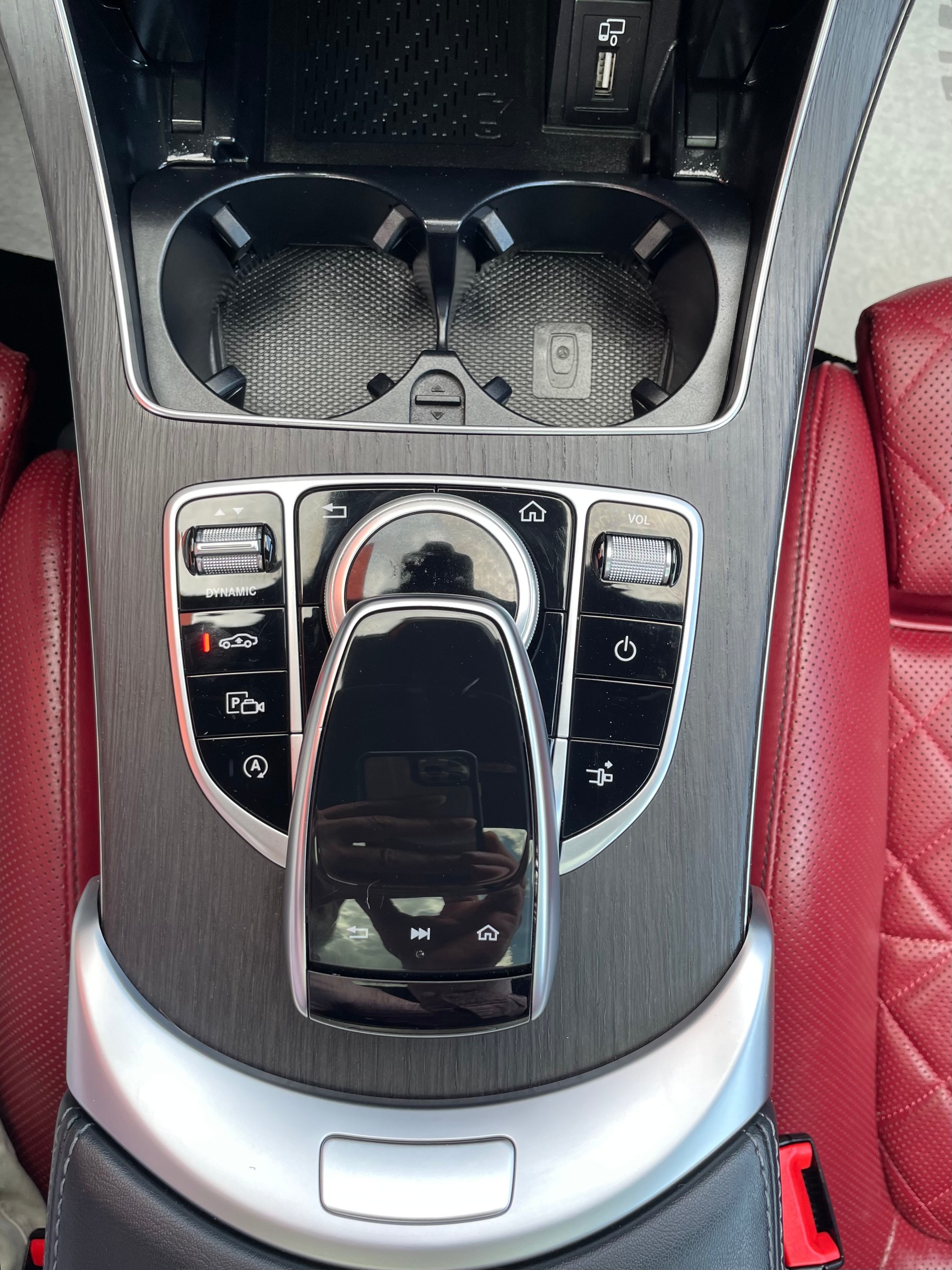 MERCEDES-BENZ C 300 Coupé 4Matic AMG Line 9G-tronic-image-11