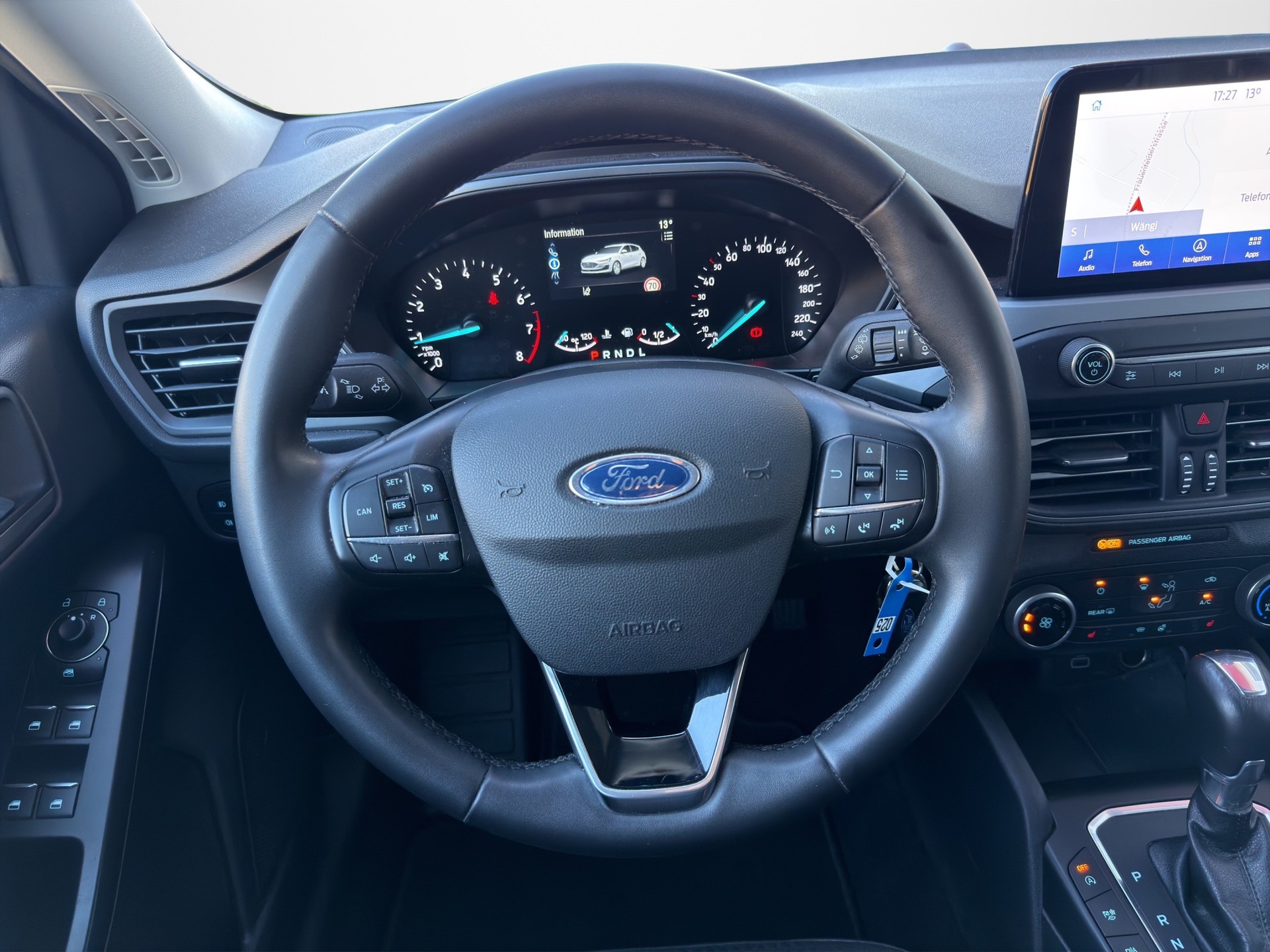 FORD Focus 1.0 MHEV Cool Connect Automatic-image-7