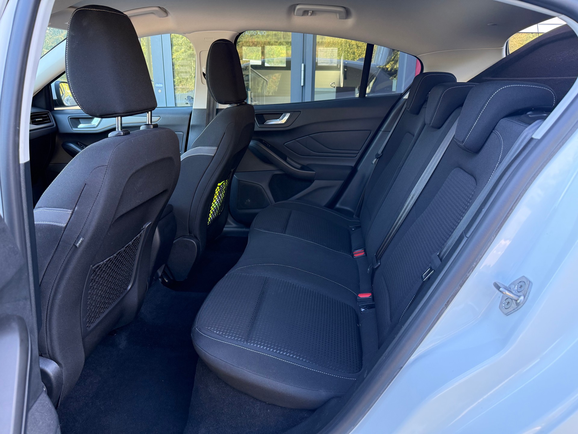 FORD Focus 1.0 MHEV Cool Connect Automat LEASING AB 226.52 CHF / MONAT-image-8
