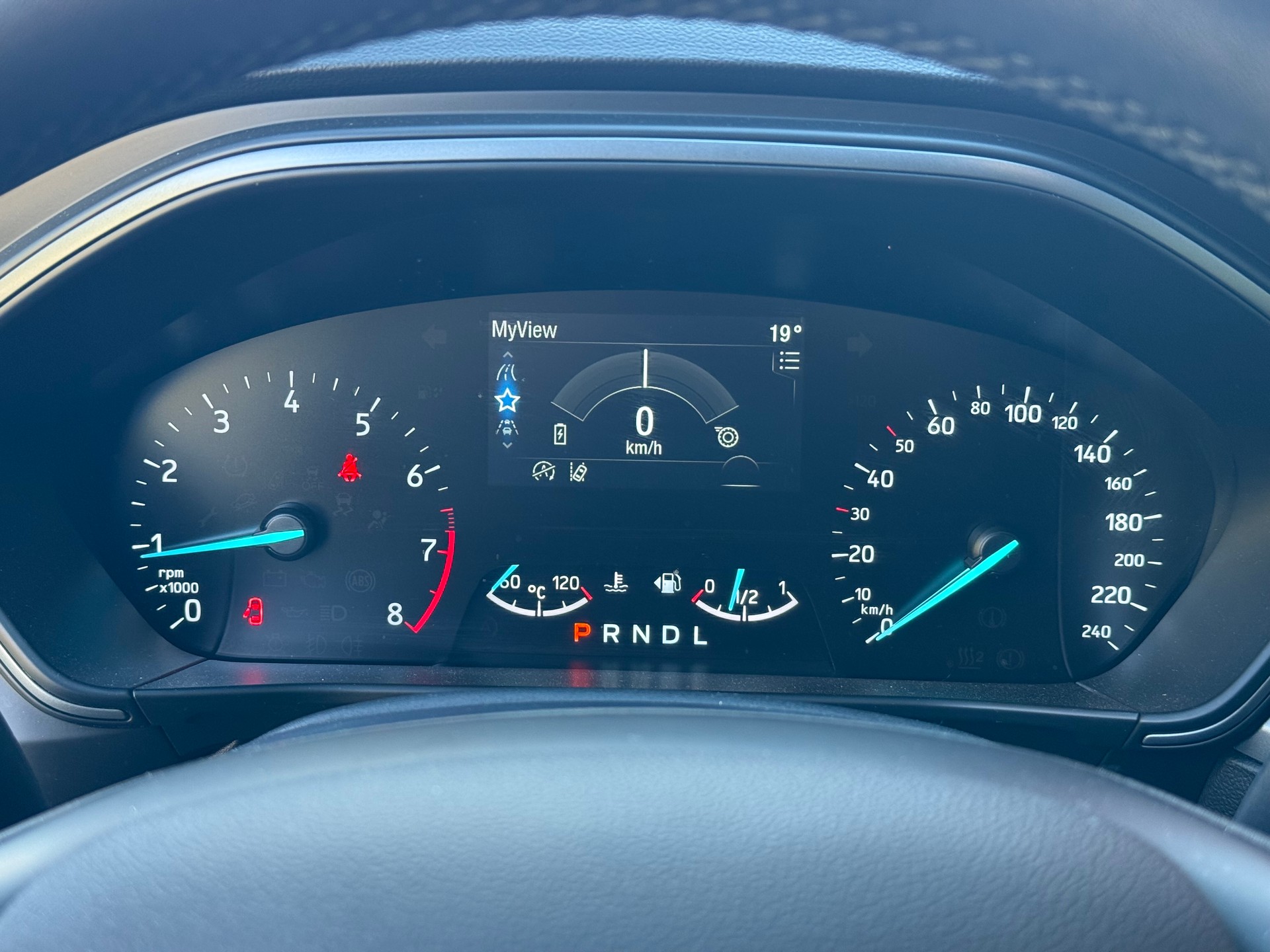 FORD Focus 1.0 MHEV Cool Connect Automat LEASING AB 226.52 CHF / MONAT-image-12