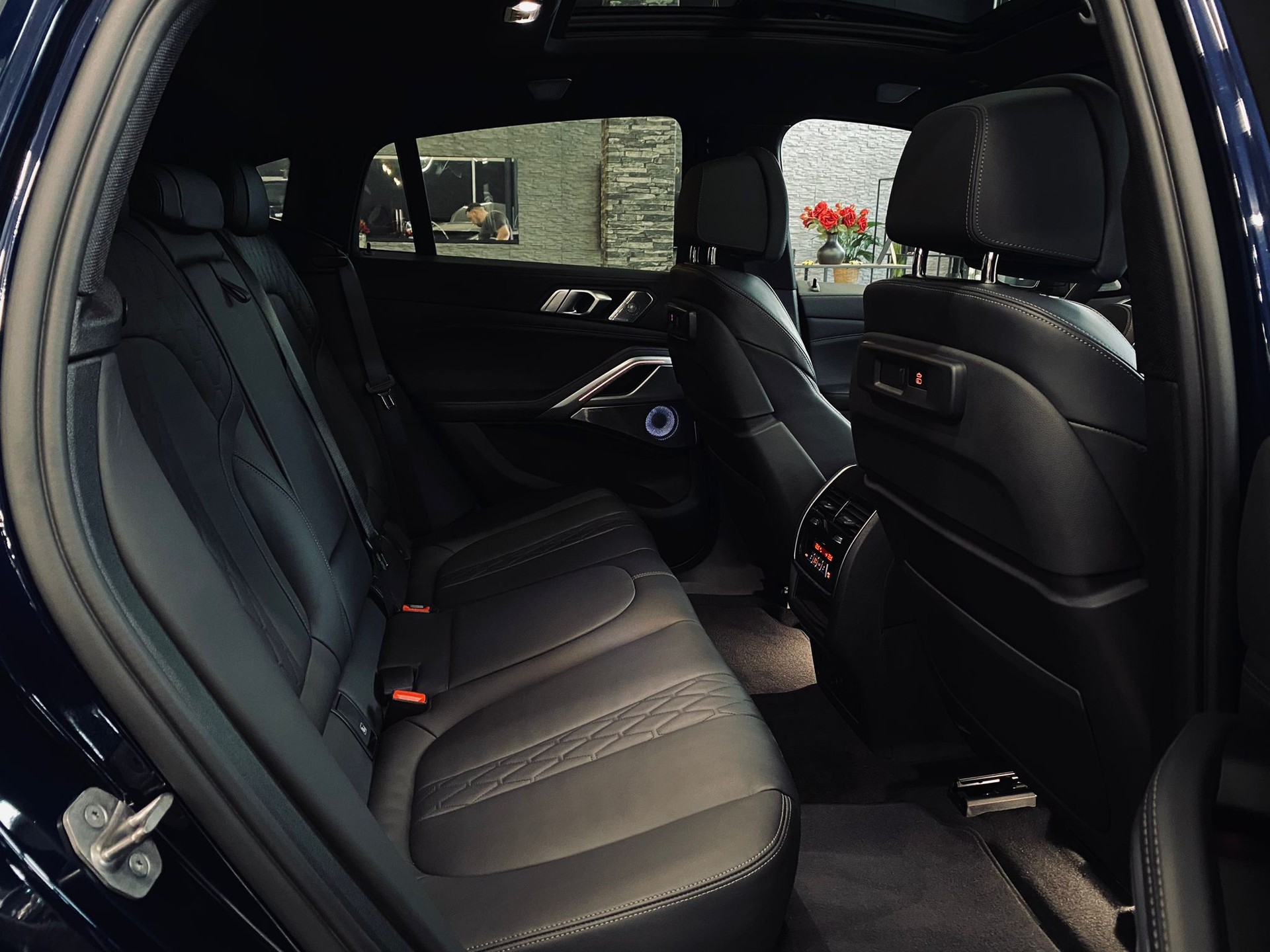 BMW X6 xDrive 48V 40d Steptronic M Sport-image-10