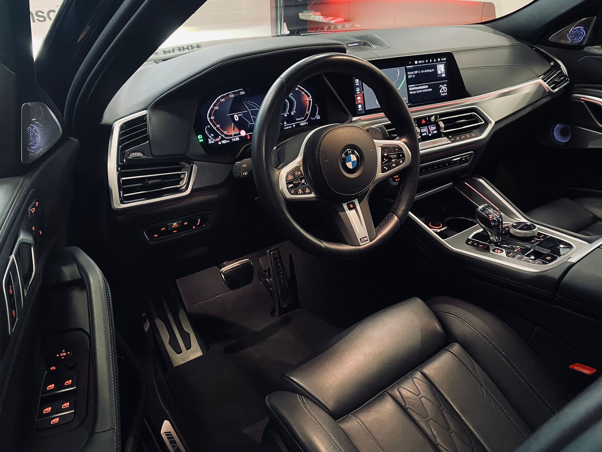 BMW X6 xDrive 48V 40d Steptronic M Sport-image-8