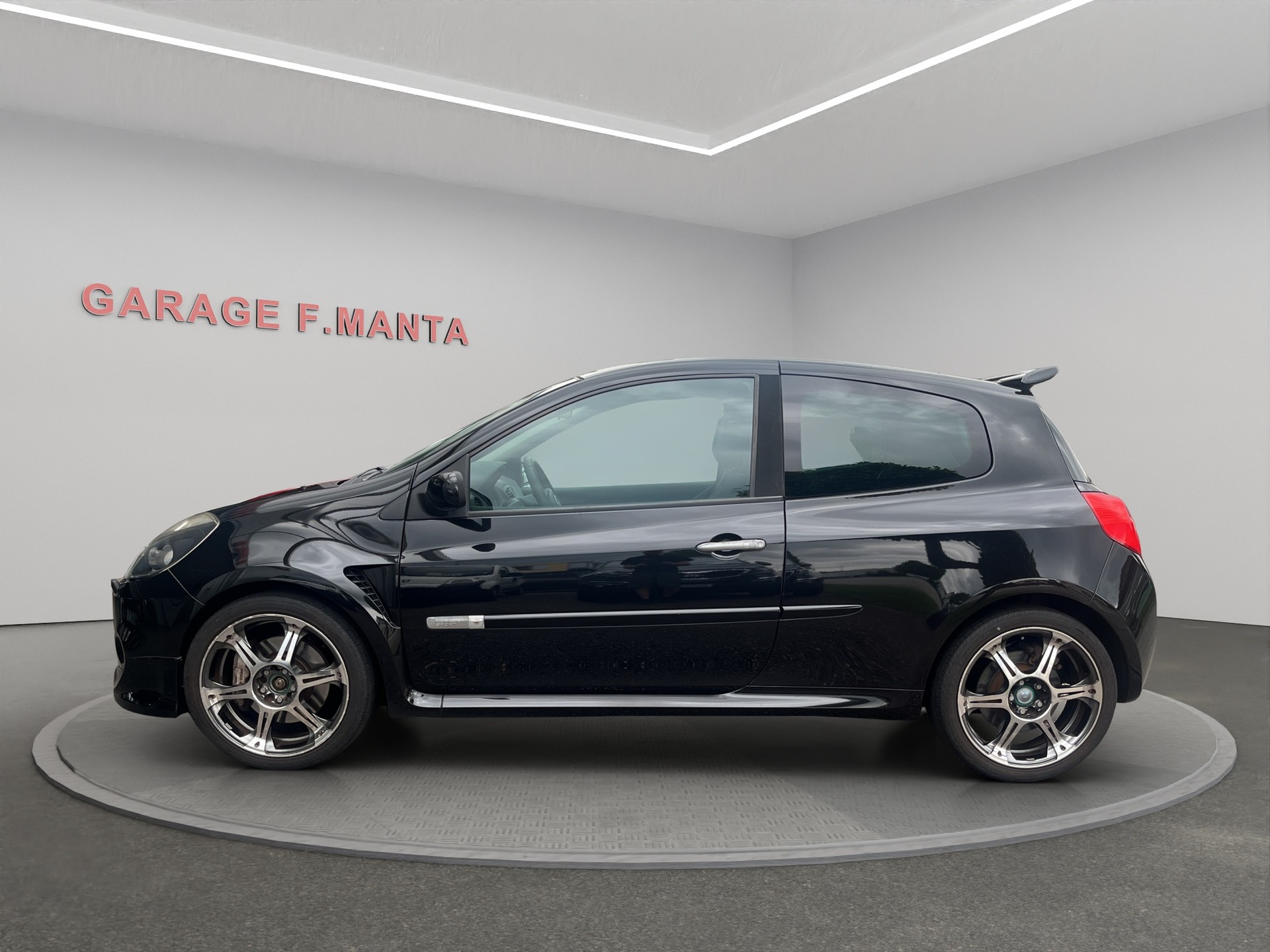 RENAULT Clio 2.0 16V Sport-image-2