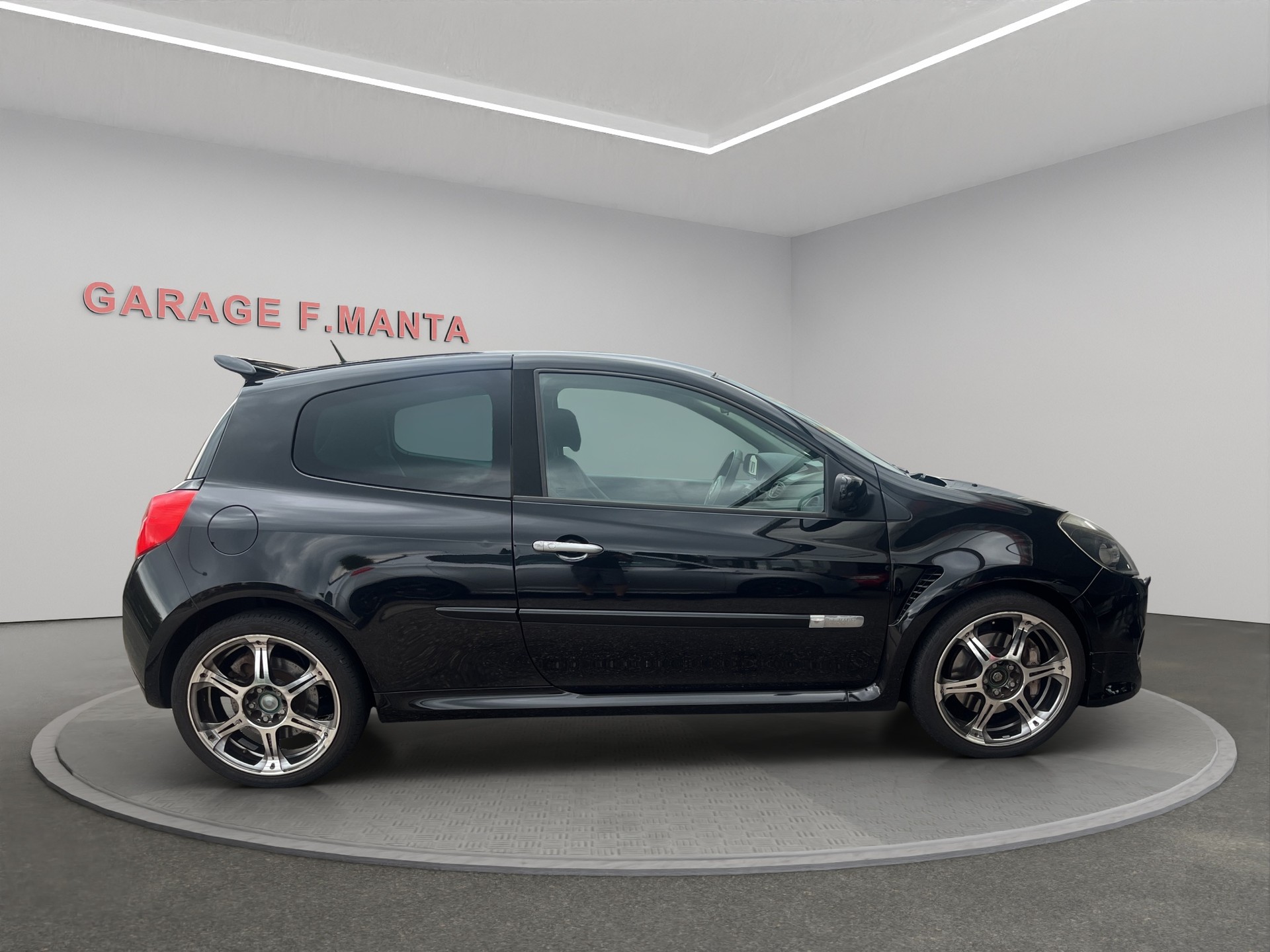 RENAULT Clio 2.0 16V Sport-image-6