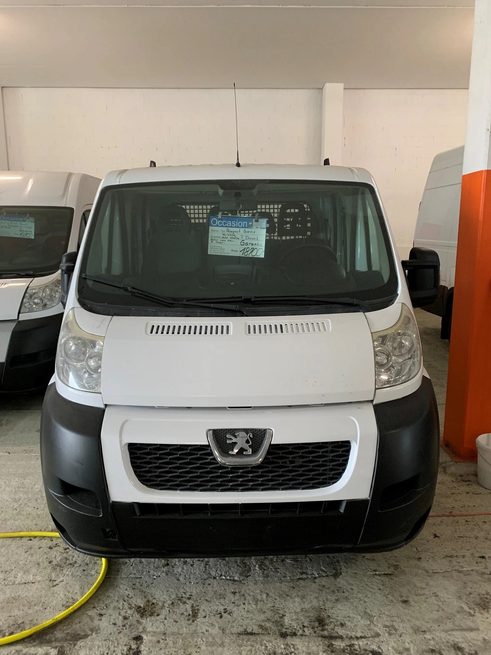 PEUGEOT Boxer 2.2 HDI 335 L3-image-1