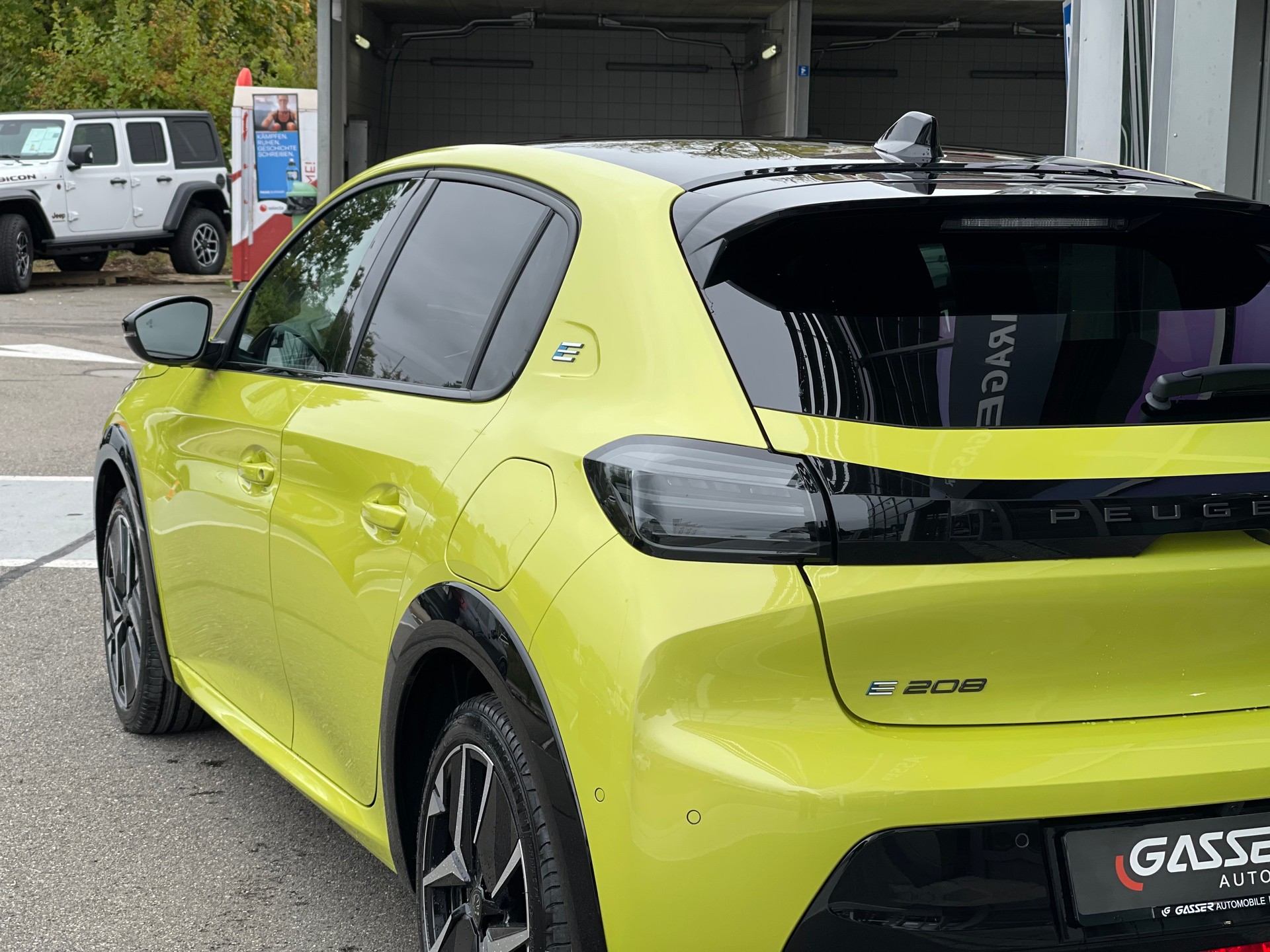 PEUGEOT 208 Elektrik 115kW GT-image-4