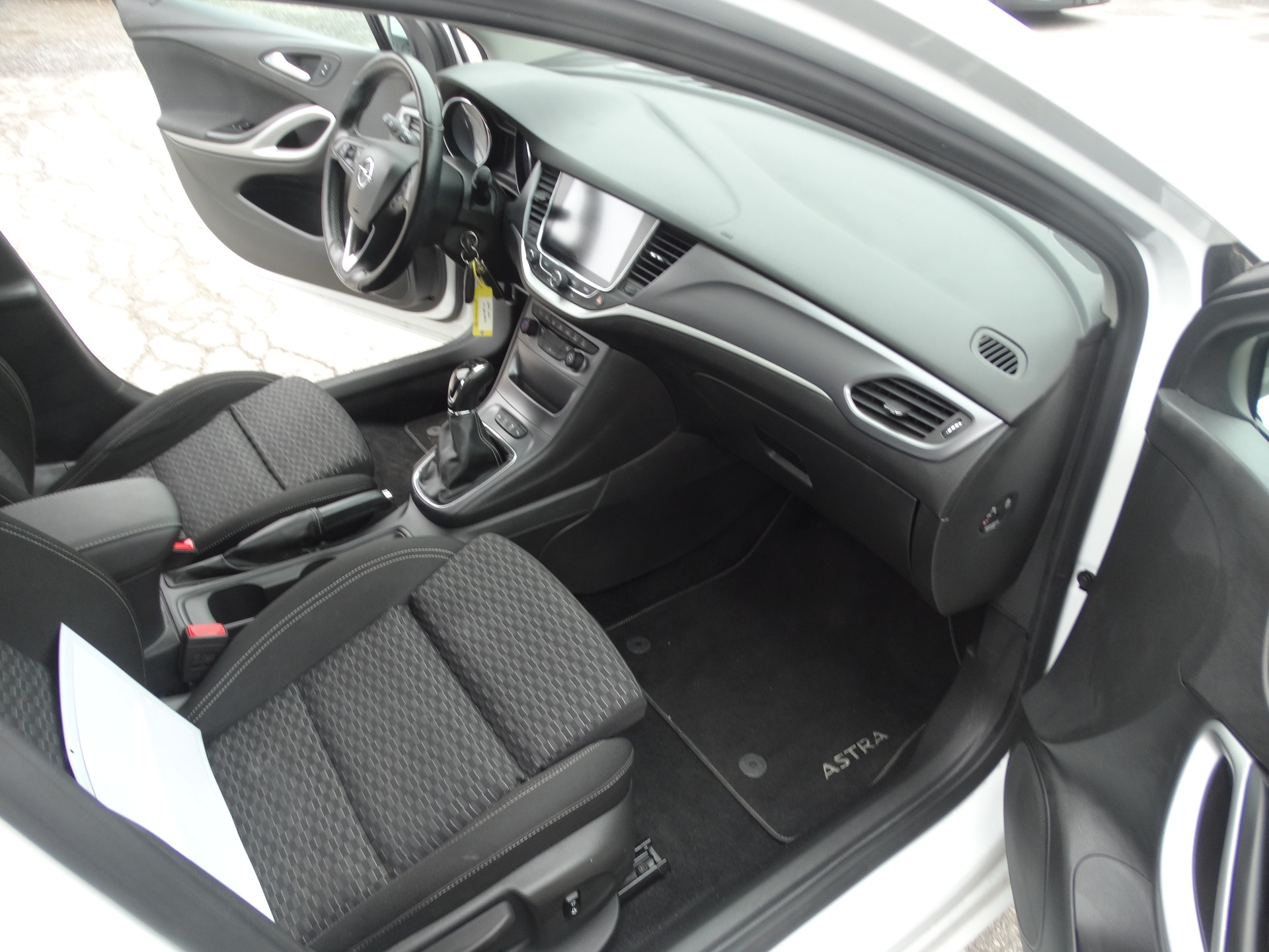 OPEL Astra 1.0i Turbo Enjoy-image-8