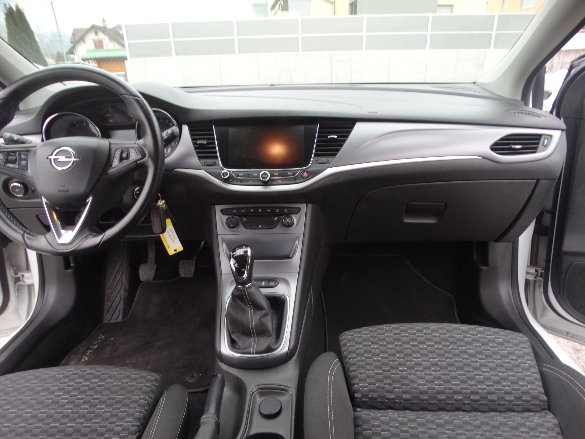 OPEL Astra 1.0i Turbo Enjoy-image-10