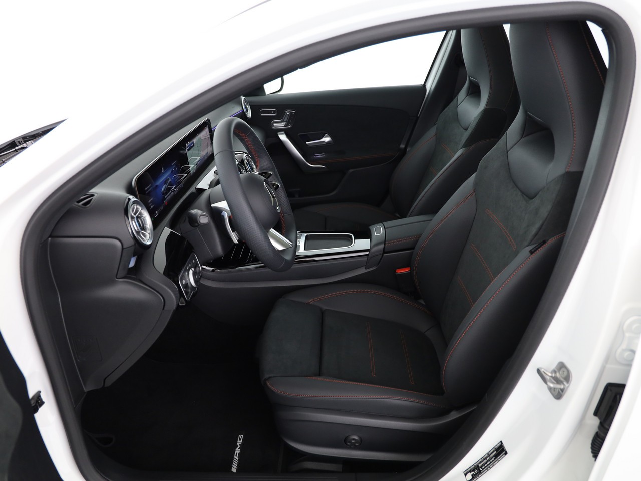 MERCEDES-BENZ A 200 7G-DCT-image-3