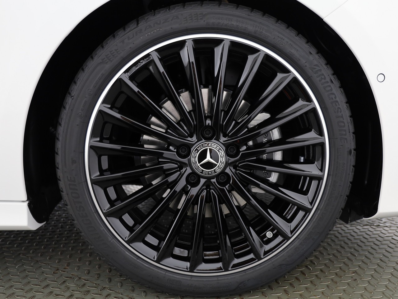 MERCEDES-BENZ A 200 7G-DCT-image-6