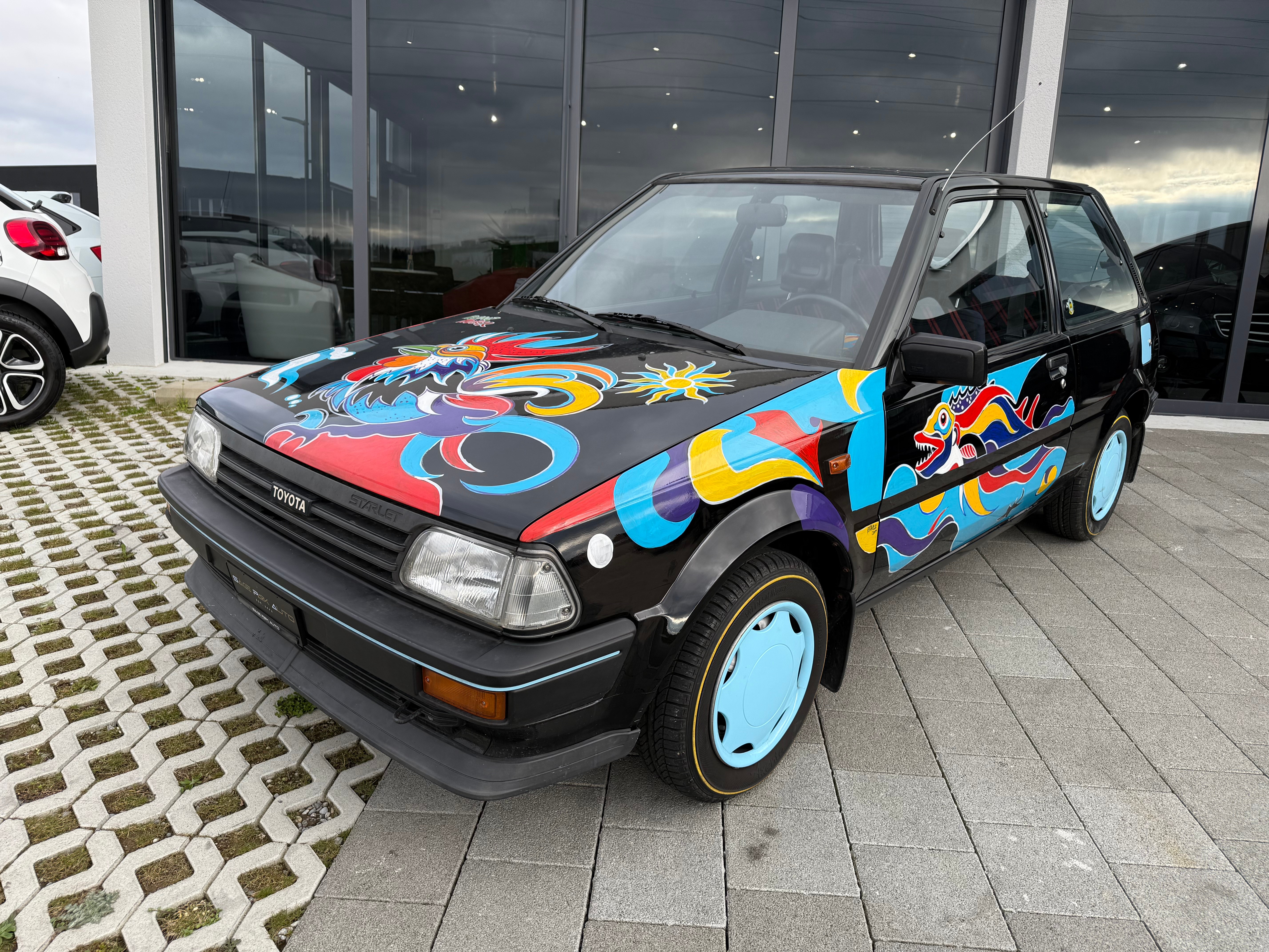 Car photo