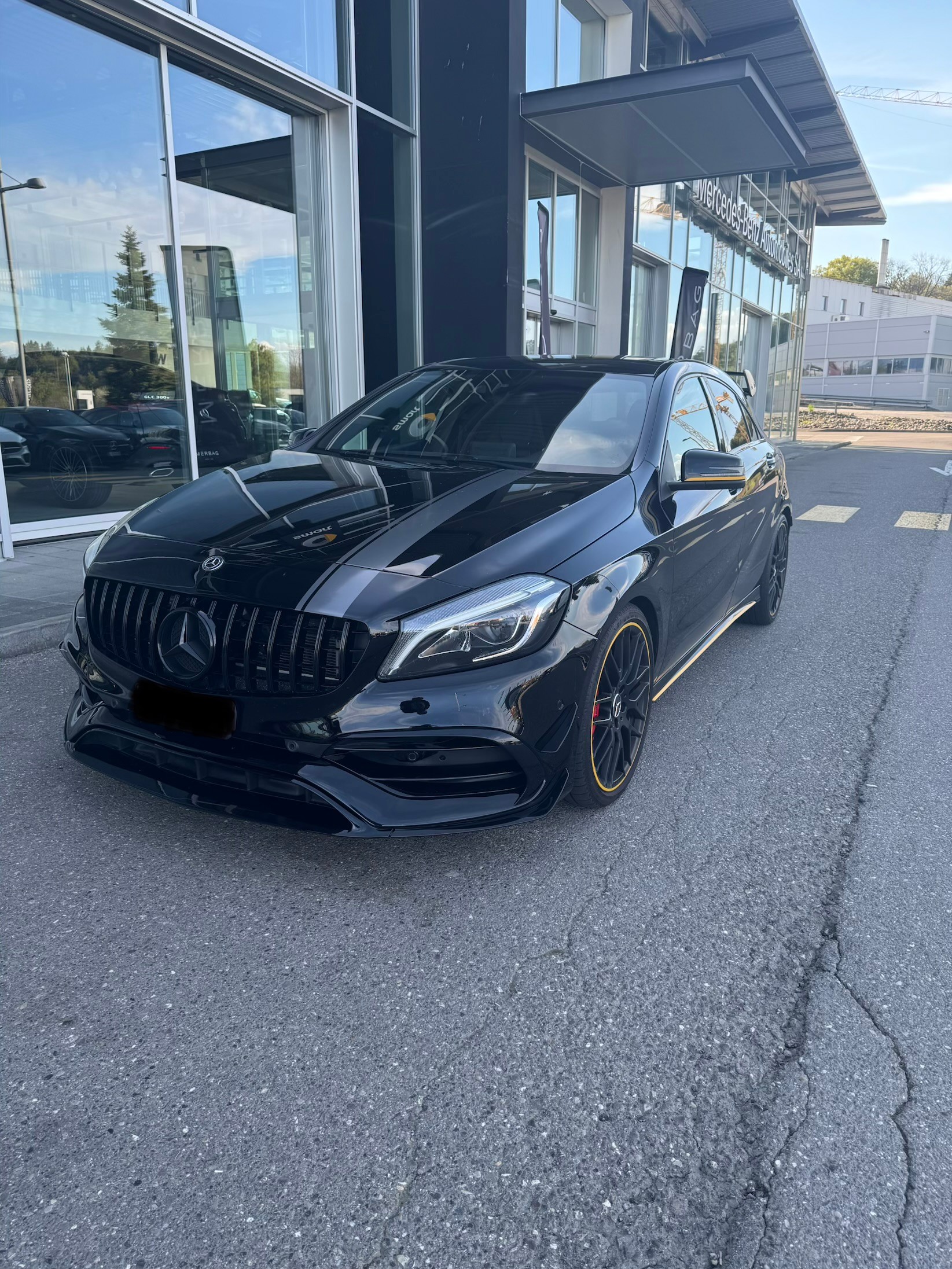 MERCEDES-BENZ A 45 AMG Yellow Night Edition 4Matic 7G-DCT