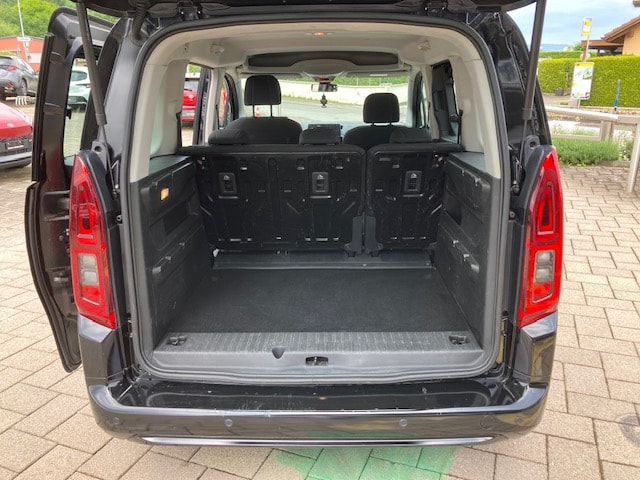 TOYOTA Proace City Verso 1.2 Shuttle Medium-image-5