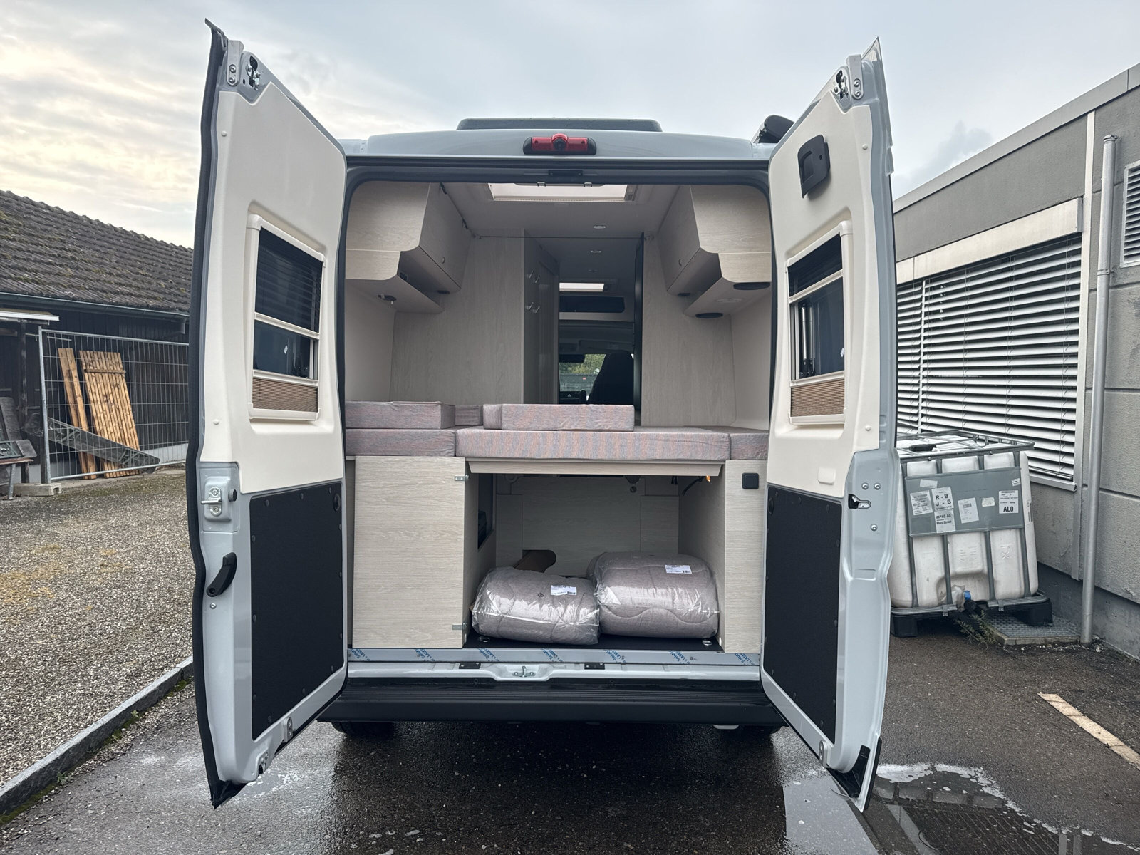 TOURNE MOBIL 6.0 - 180 PS Cruise / Heavy / Automat-image-4