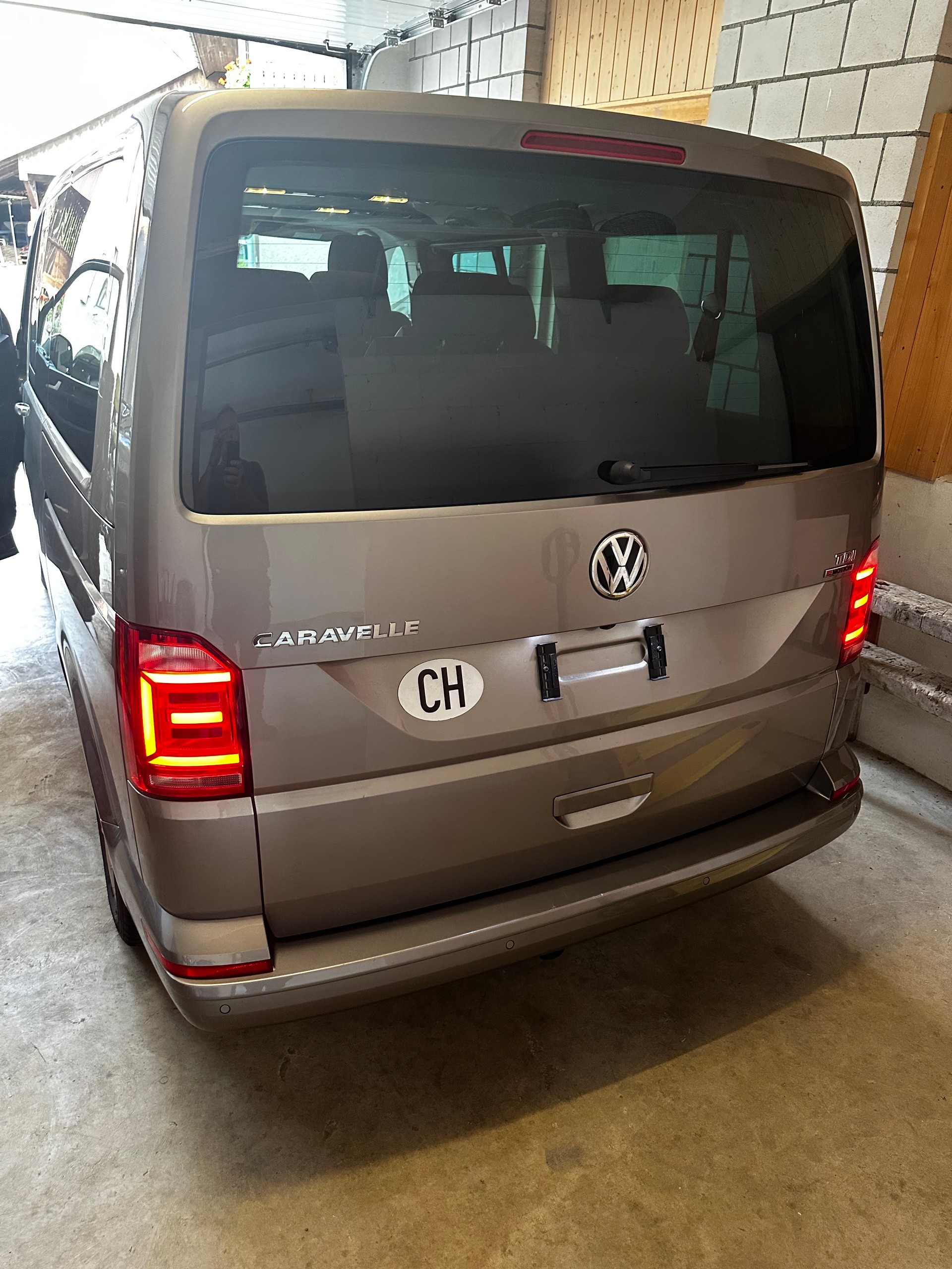 VW Caravelle 4Motion DSG-image-5