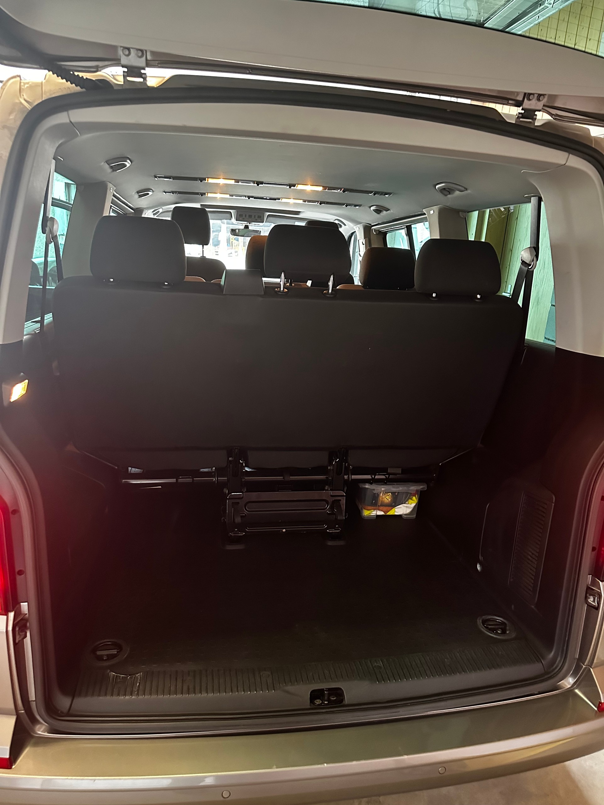 VW Caravelle 4Motion DSG-image-3