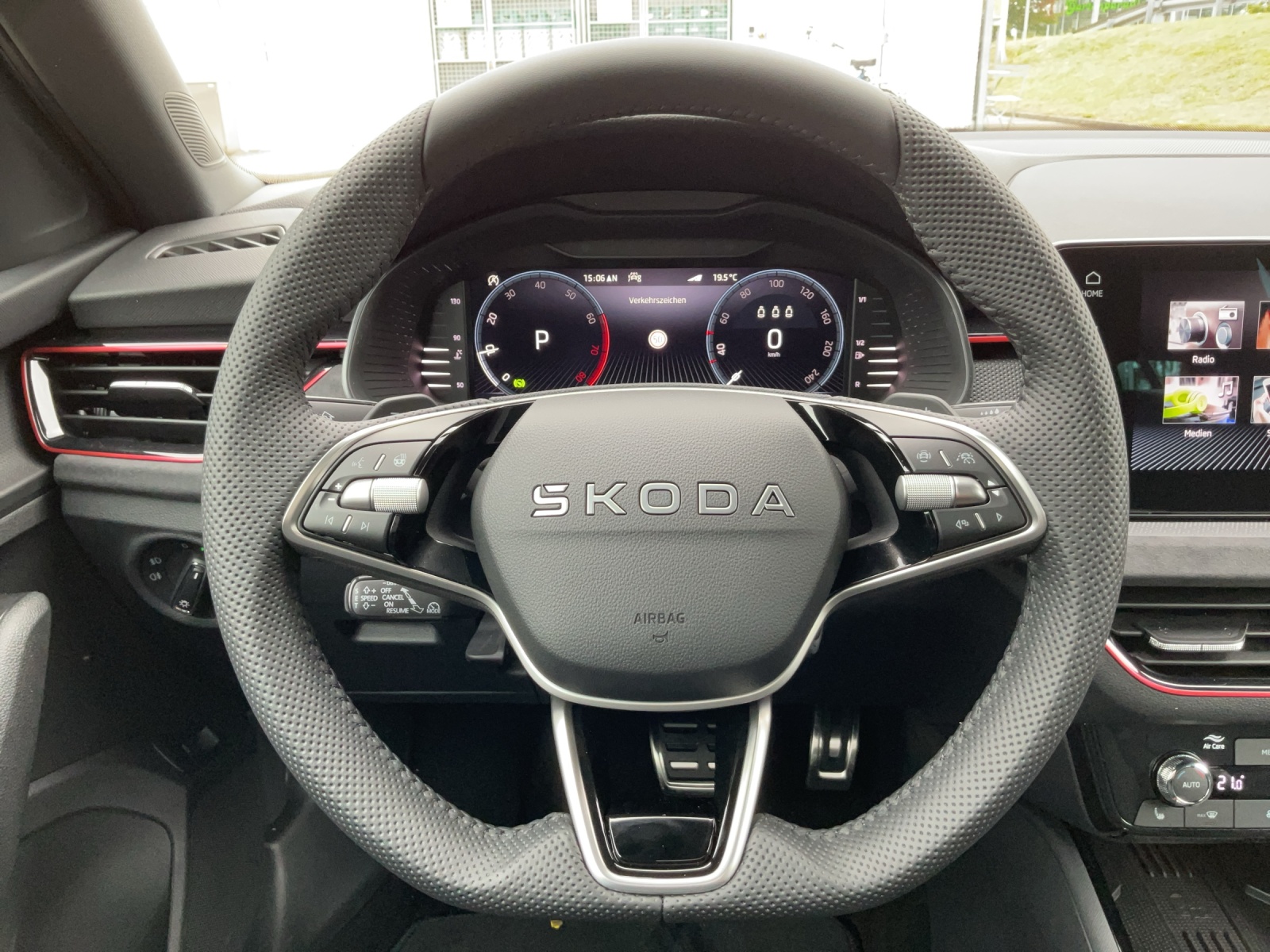 SKODA Kamiq 1.0 TSI Dynamic DSG-image-6