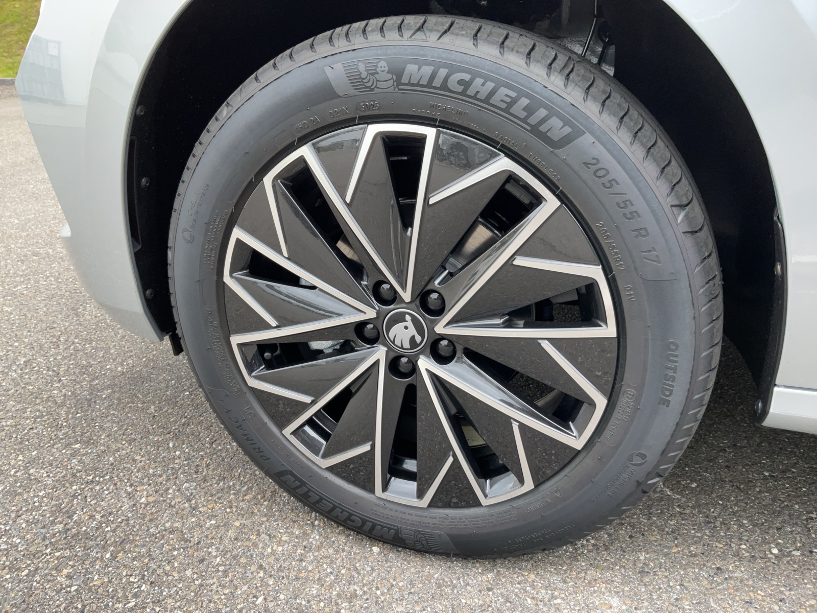 SKODA Kamiq 1.0 TSI Dynamic DSG-image-14